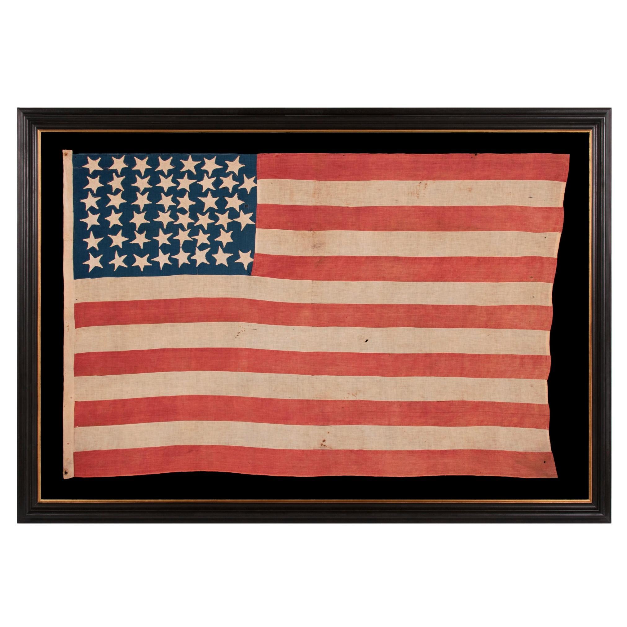 Bandera Americana Antigua de Fabricación Casera con Excepcionales Cualidades Folclóricas, 1896-1908