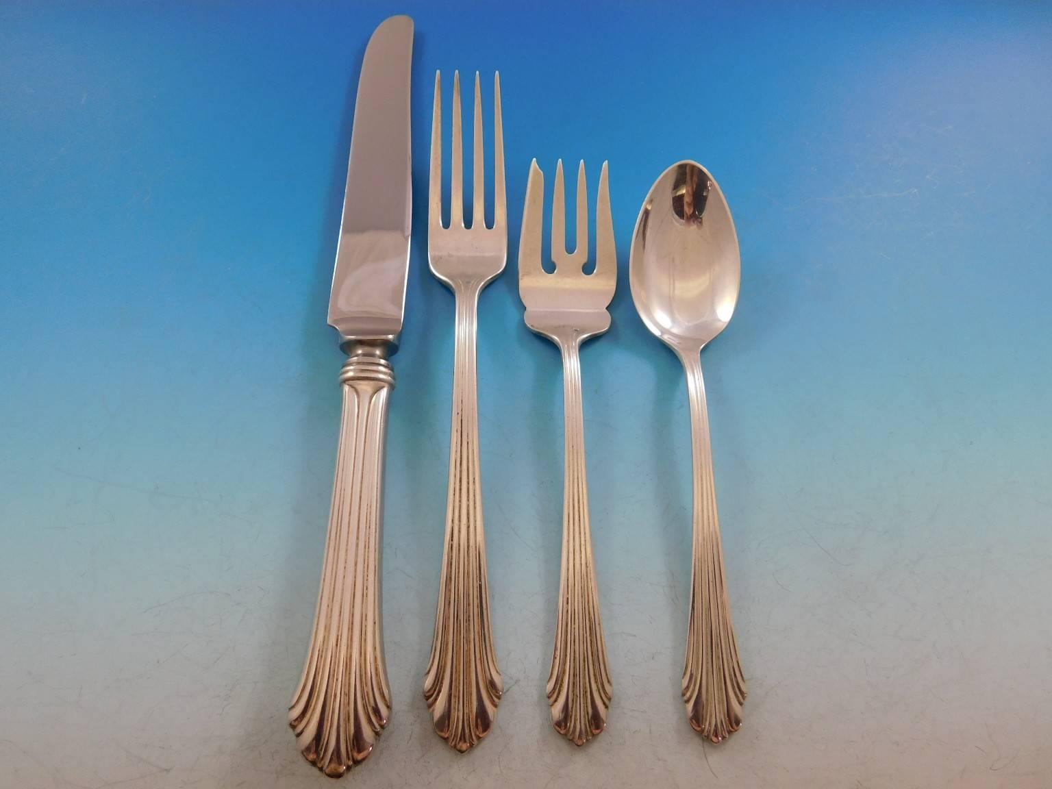 Homewood by Stieff Sterling Silver Flatware Set for 12 Service 60 pieces In Excellent Condition For Sale In Big Bend, WI