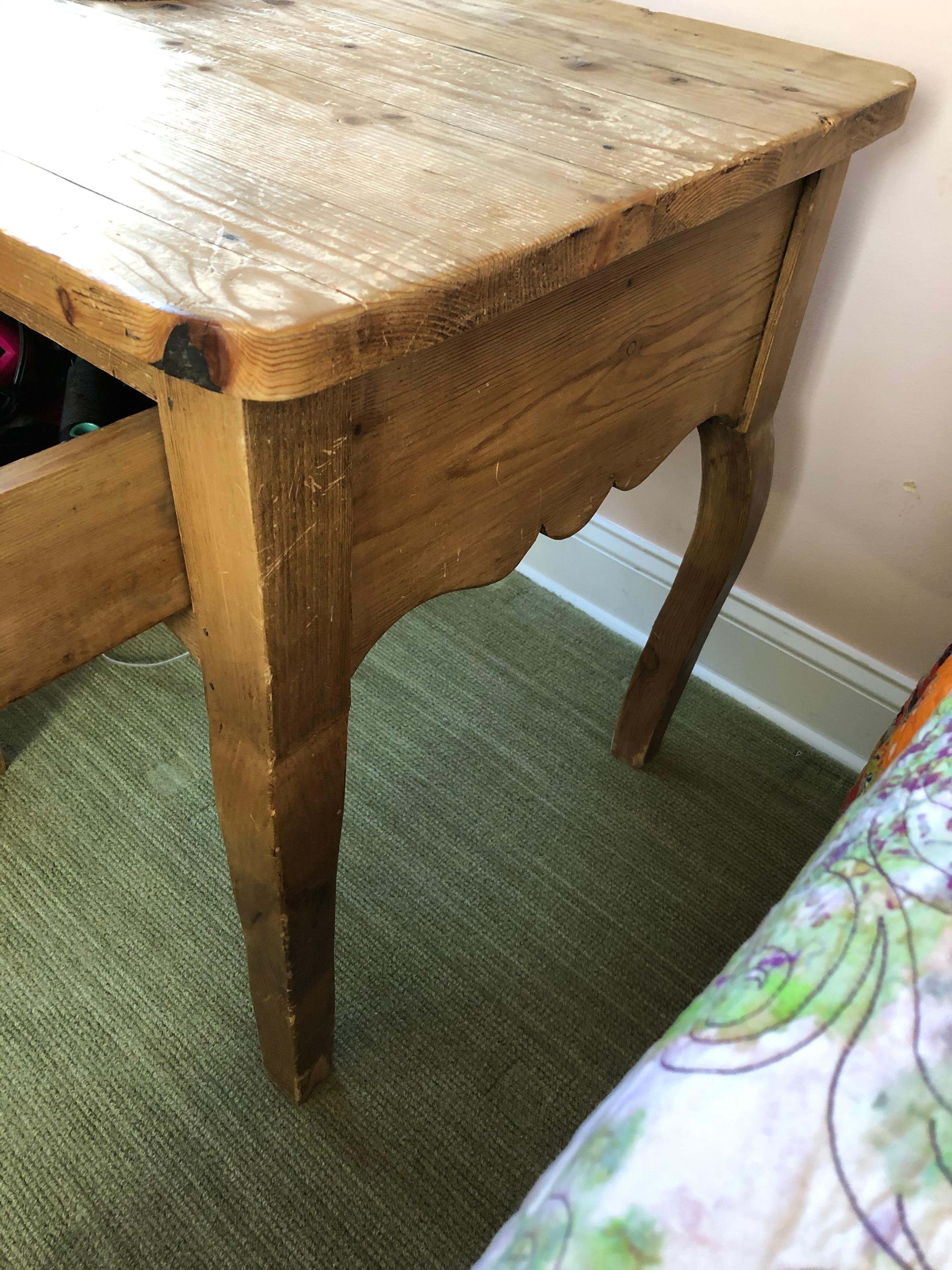 Homey Rustic Natural Unfinished Pine Night Stand End Table In Good Condition In Hopewell, NJ