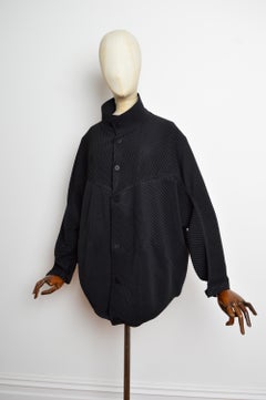 Homme PLISSÉ by ISSEY MIYAKE c.2010 Giacca nera a pieghe oversize