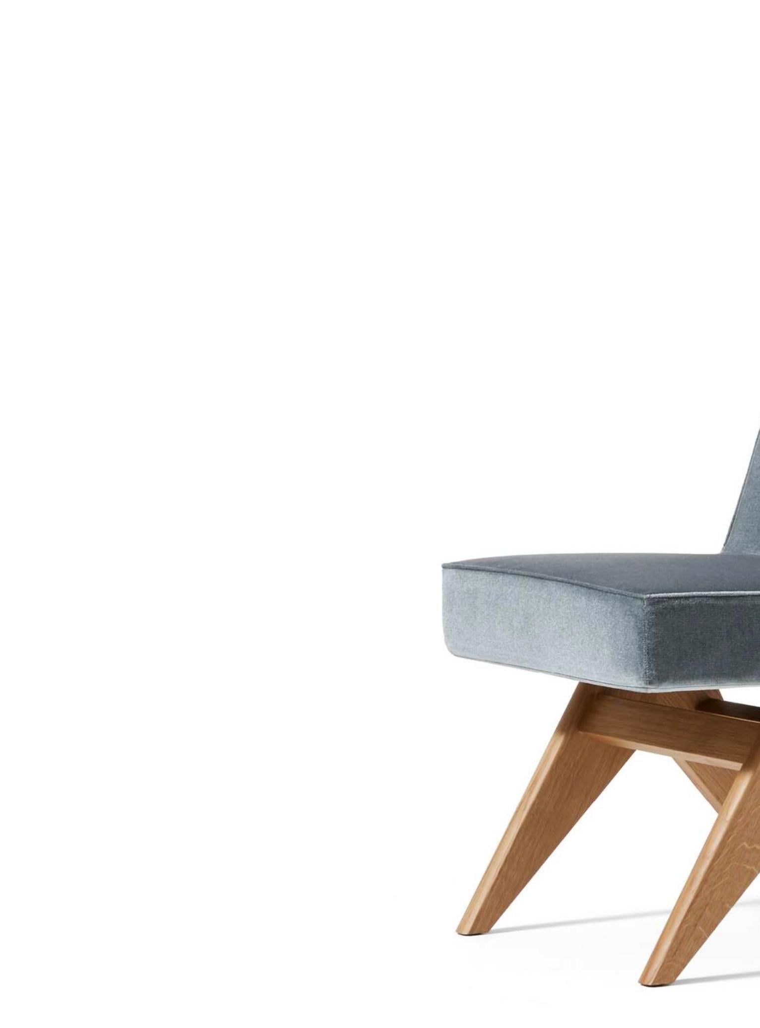 Hommege À Pierre Jeanneret Committee Chair Without Arms Für Cassina im Angebot 1