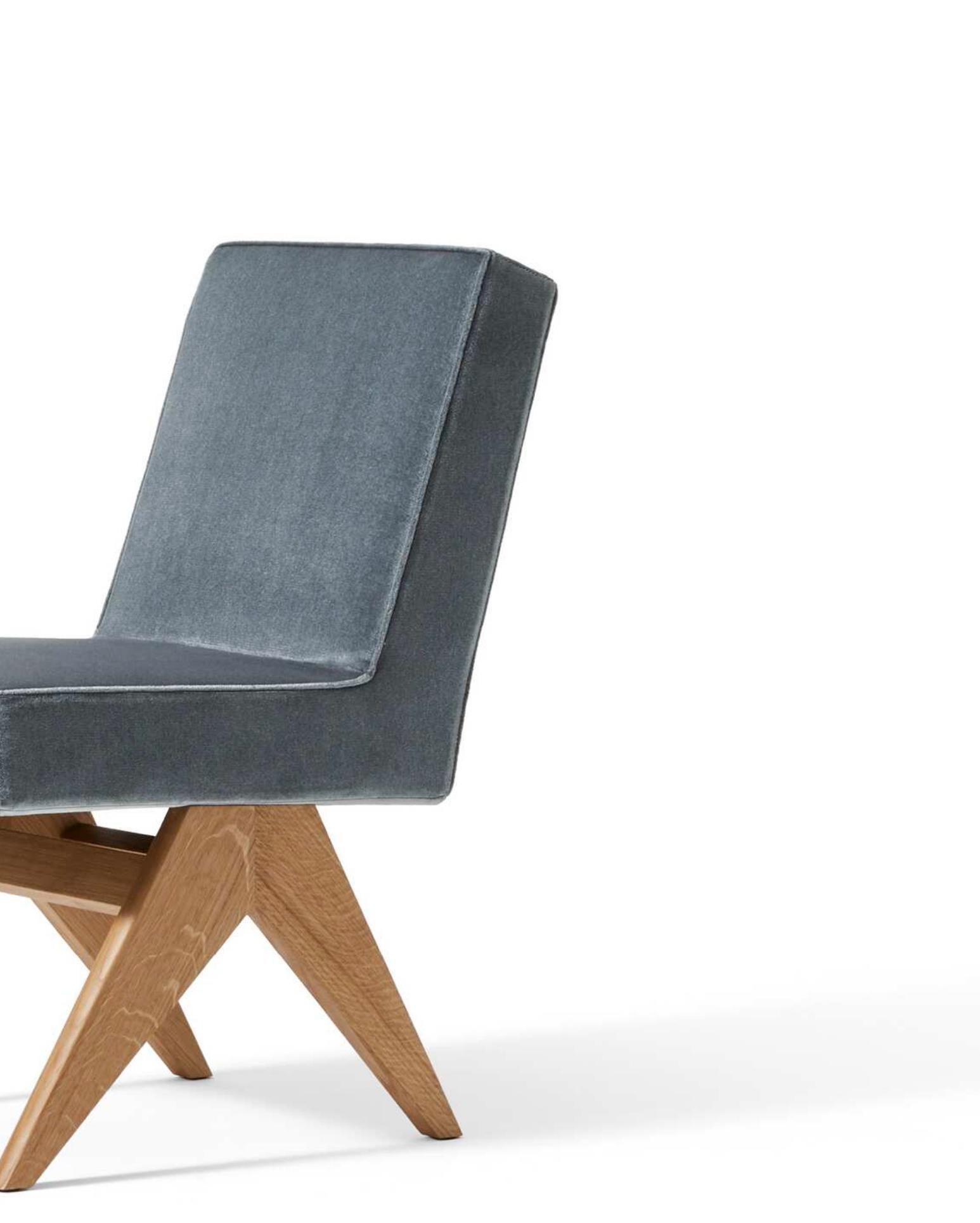 Hommege À Pierre Jeanneret Committee Chair Without Arms Für Cassina im Angebot 2