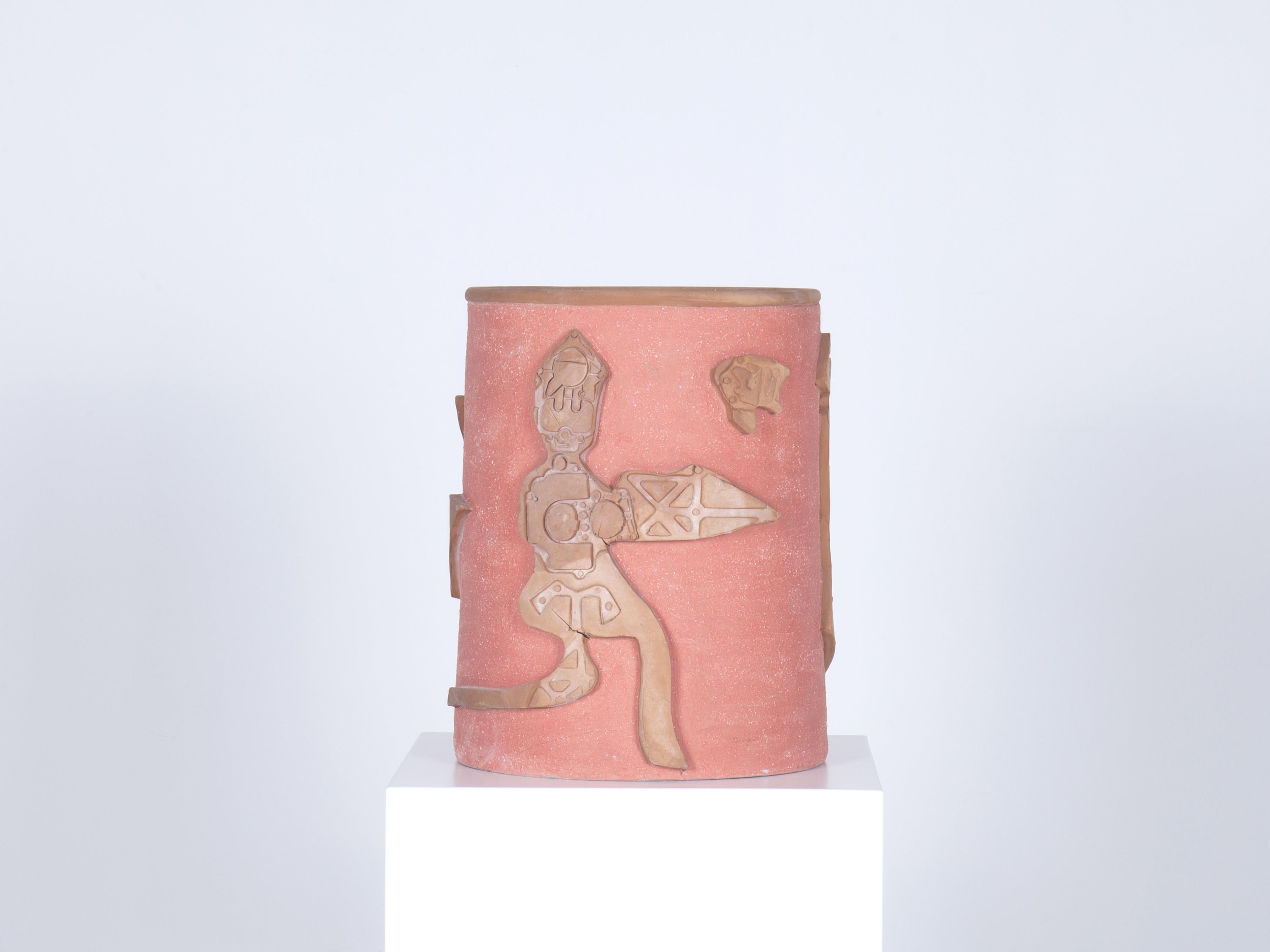 Homosmusa di Roberto Matta è un vaso creato da Bottega Gatti in occasione della mostra 