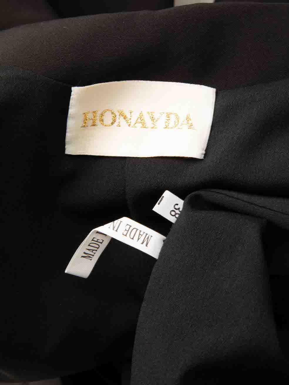 Honayda Schwarz geknöpft Tasche Detail Cape Größe M im Angebot 2