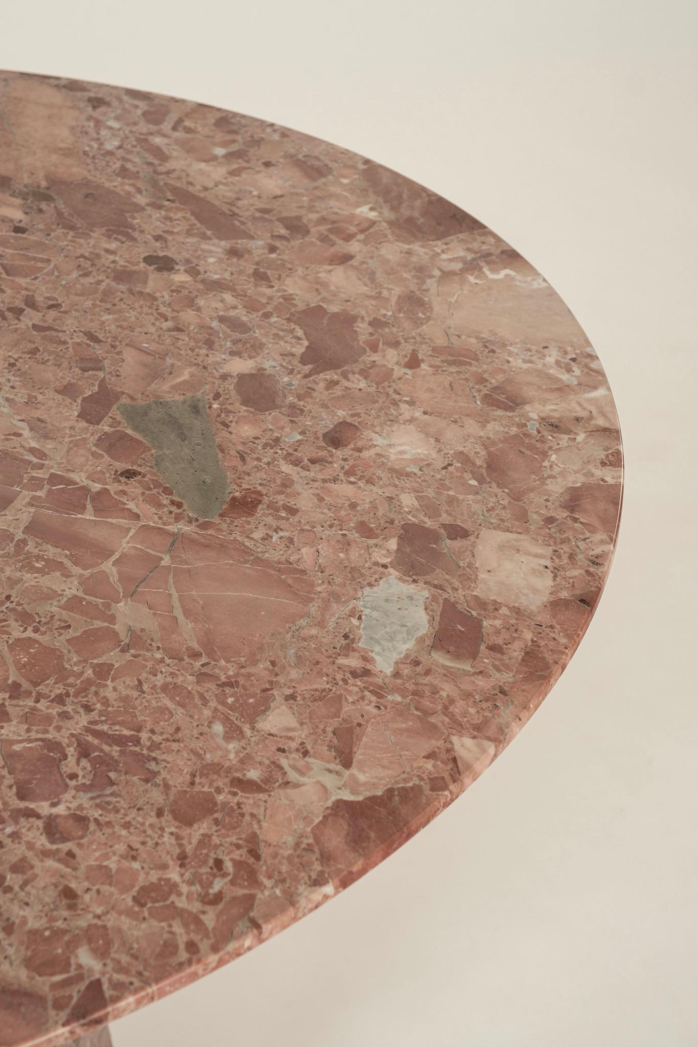 Moderne Table centrale en marbre rose aiguisé Fleur de Pecher en vente