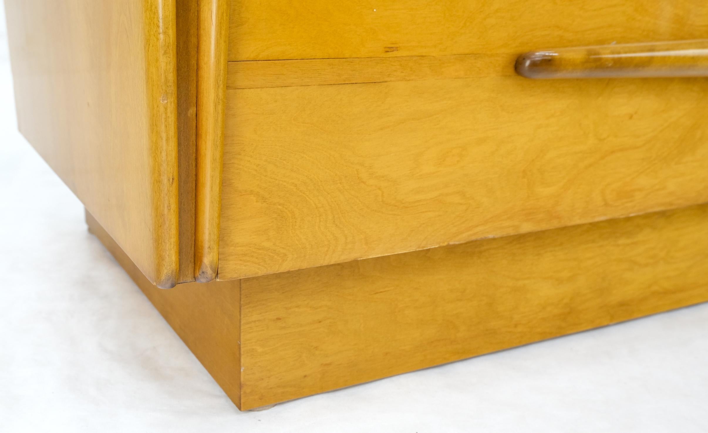 Honey Amber Tone Finish Edmond Spence High Chest Gentlemen's Dresser Double Door For Sale 9