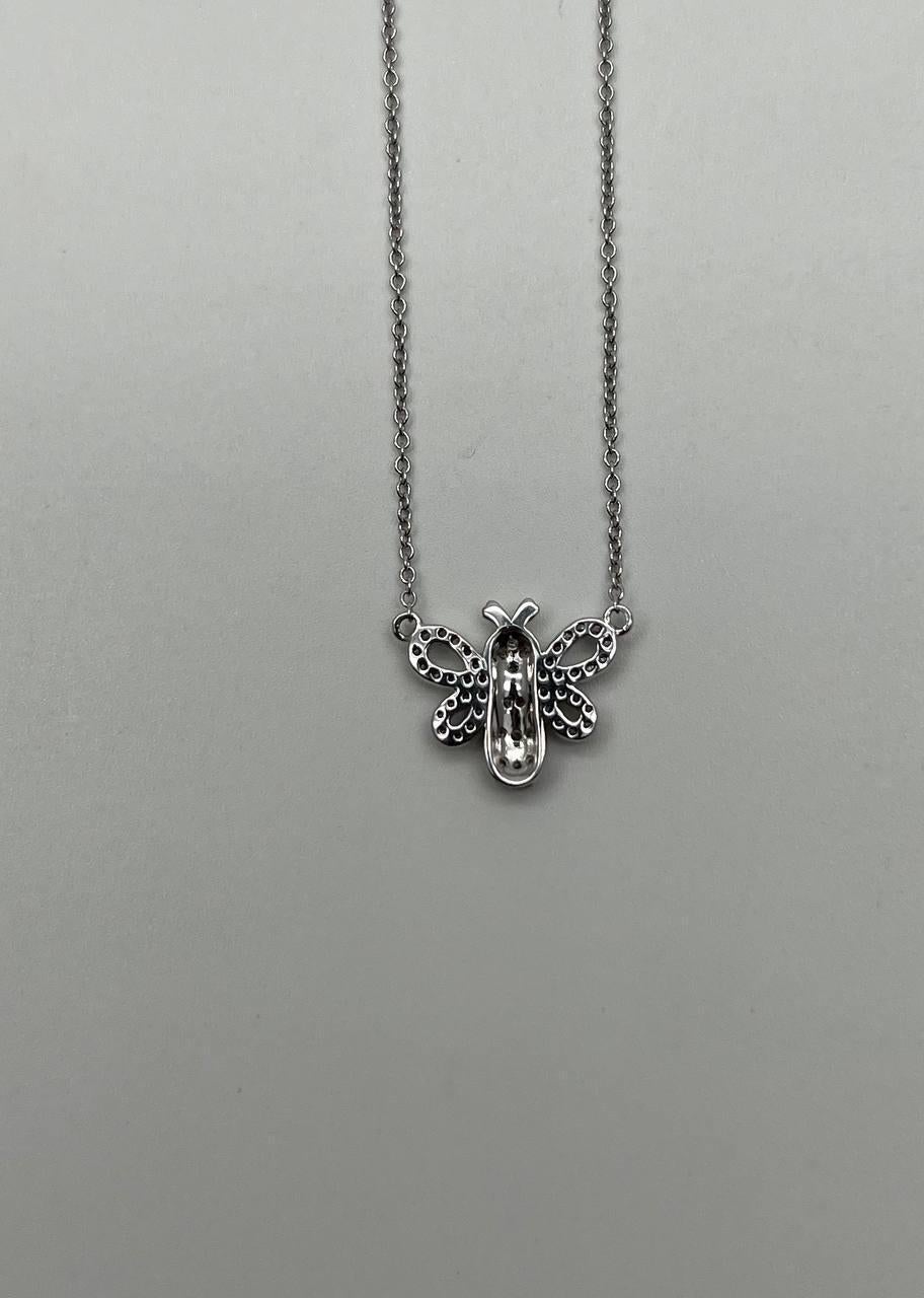 Honey Bee Symbol Diamonds Halo Motif 18K Karat White Gold Pendant Chain Necklace In New Condition For Sale In Oakton, VA