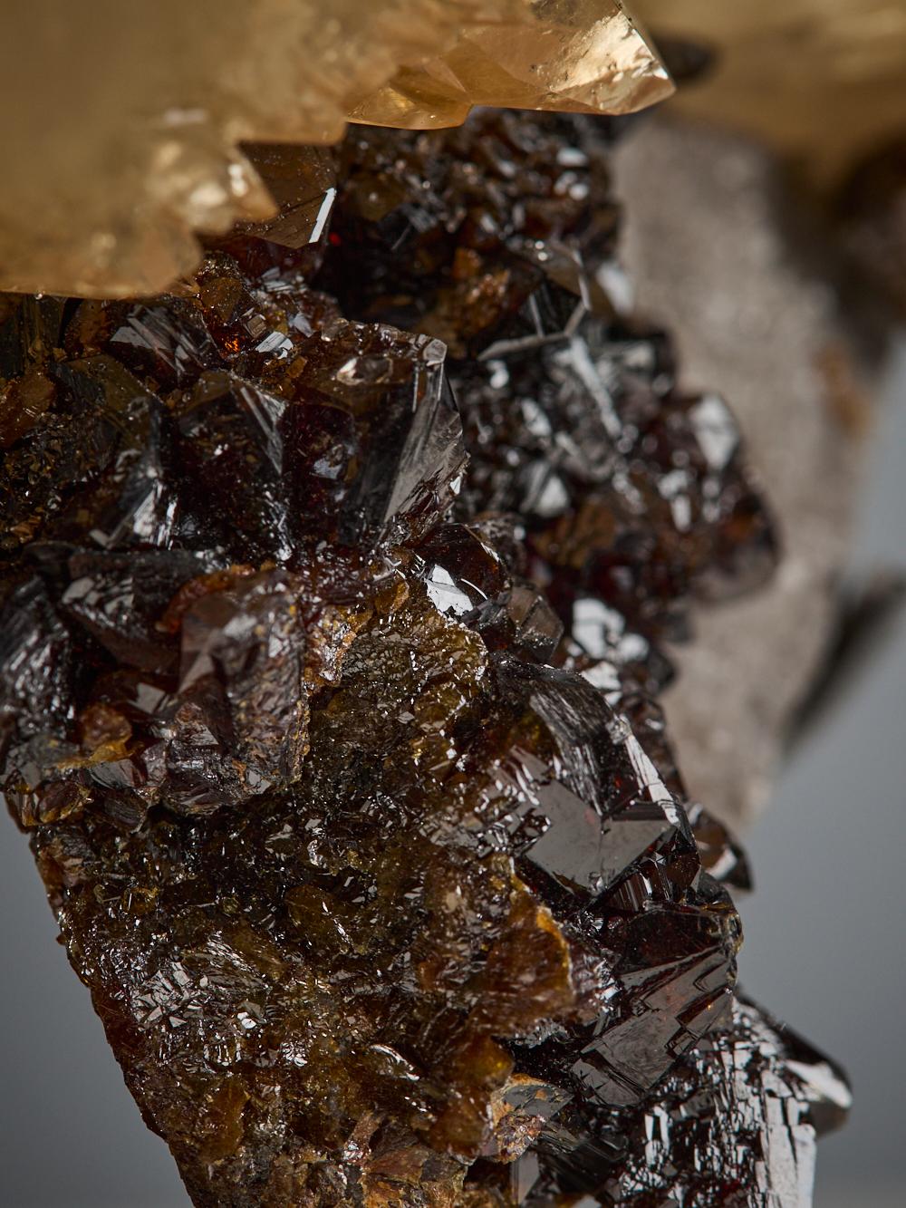 Honey Calcite with Sphalerite im Angebot 14