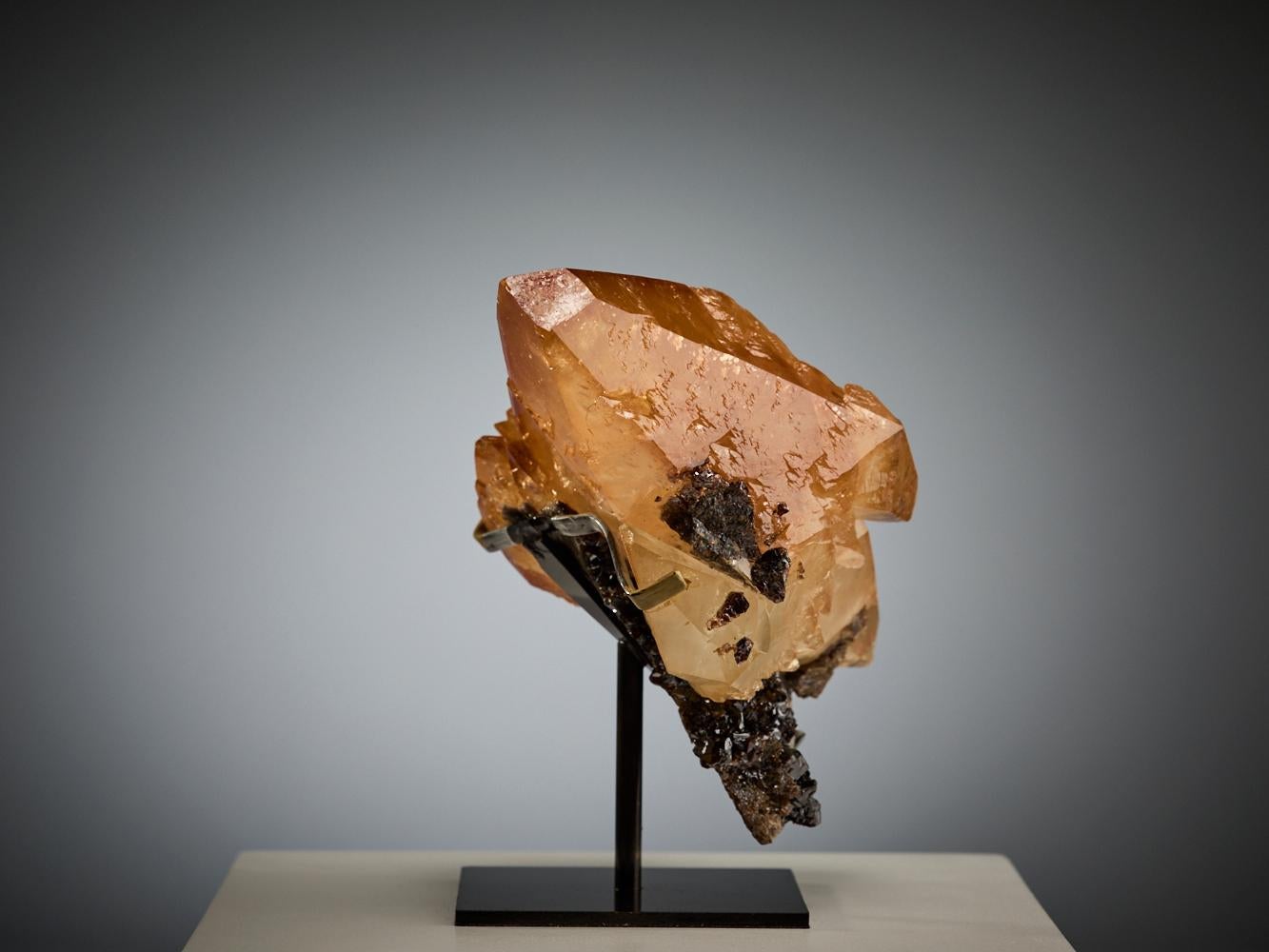 Honey Calcite with Sphalerite im Angebot 1