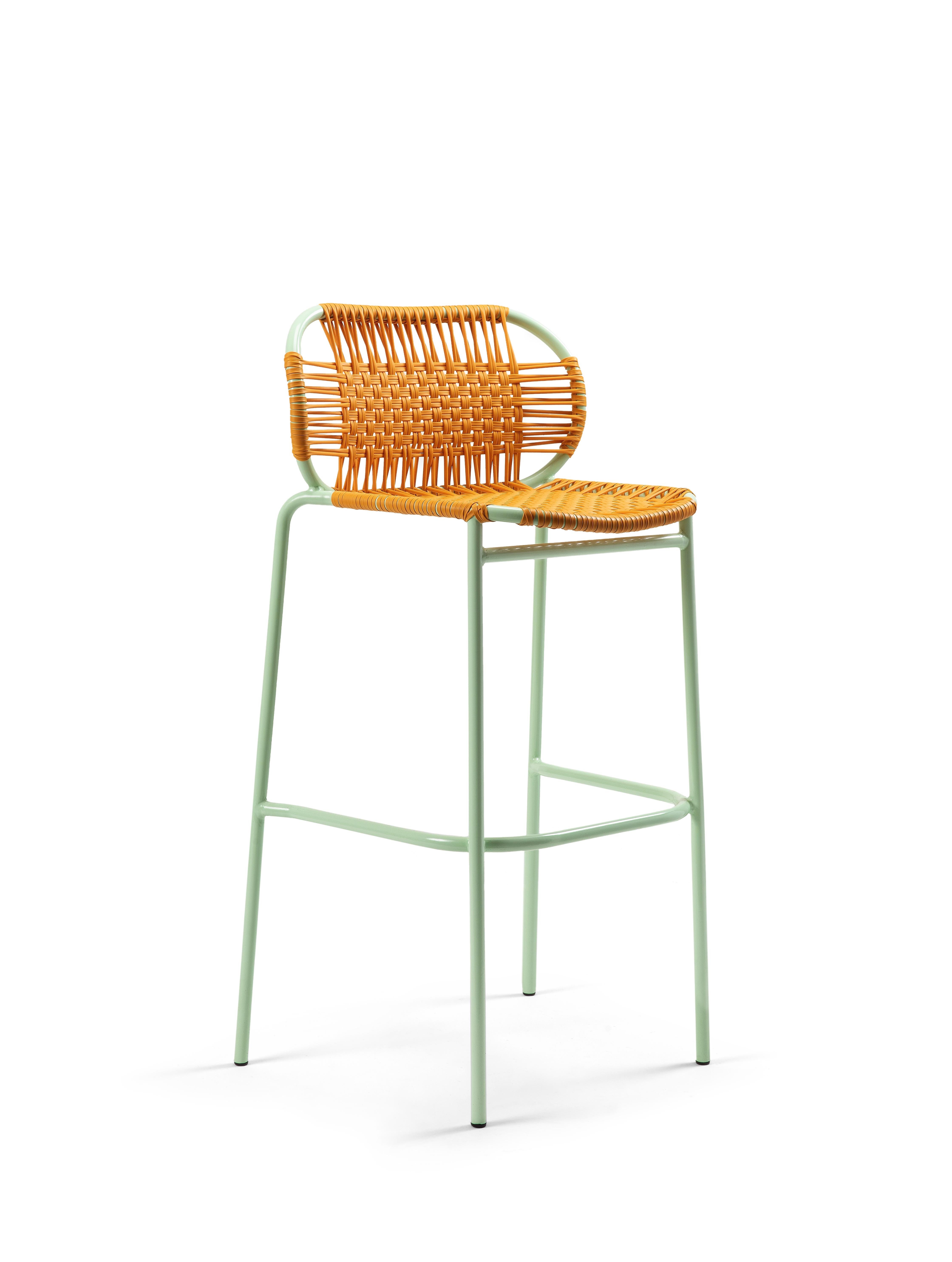 Honey Cielo bar stool by Sebastian Herkner
Materials: Galvanized and powder-coated tubular steel. PVC strings are made from recycled plastic.
Technique: Made from recycled plastic and weaved by local craftspeople in Cartagena, Colombia.