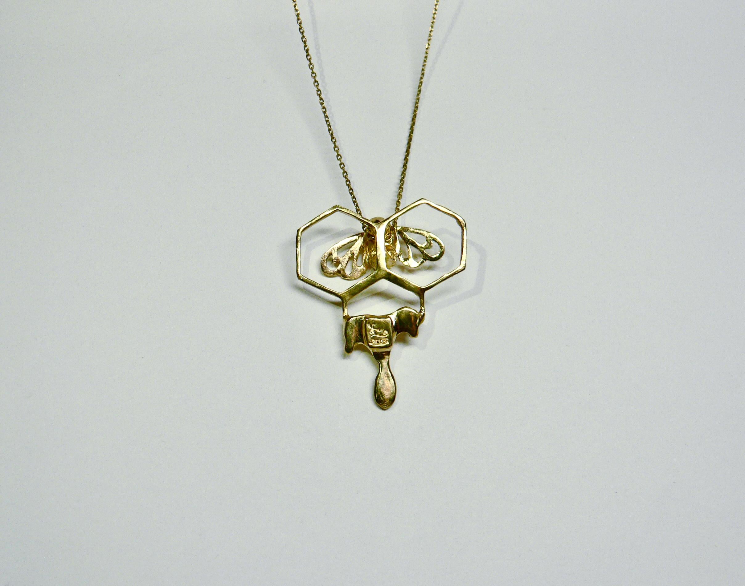 Honey Dripping from Honeycomb with Bee Pendant B, Sterling Silver, Gold-Plated In New Condition For Sale In Tokyo, JP