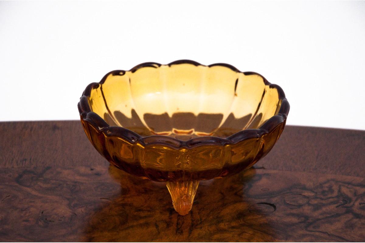 Honey glass bowls
Made in Poland 
Very good condition, no damage.

Dimensions:
Large platter: Height 8 cm / diameter. 22 cm
Small platter: Height 5 cm / diameter. 11.5 cm.

