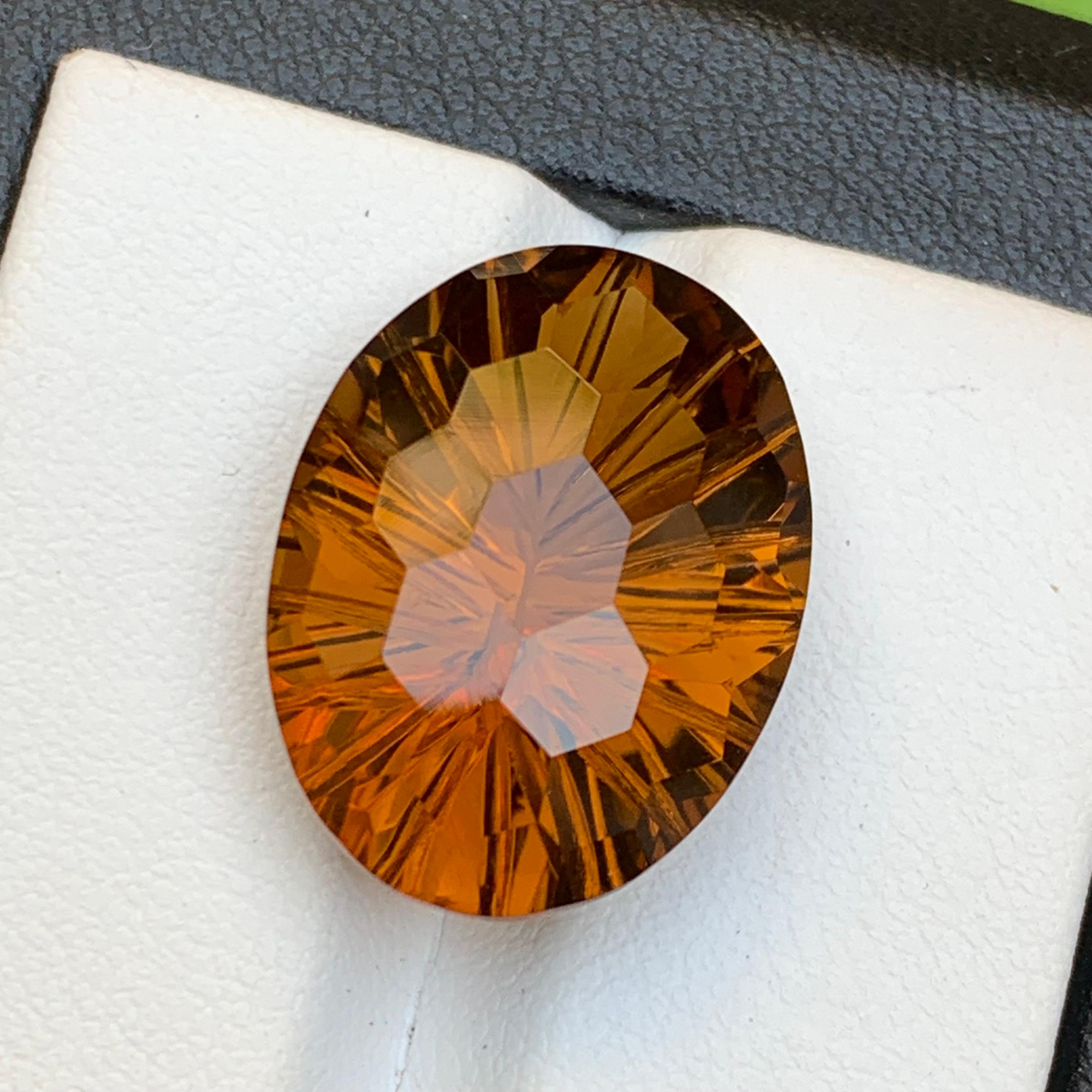 Contemporaneo Ciondolo di Citrino naturale dorato al miele Gemma 16,40 Ct Taglio calcio per gioielli in vendita