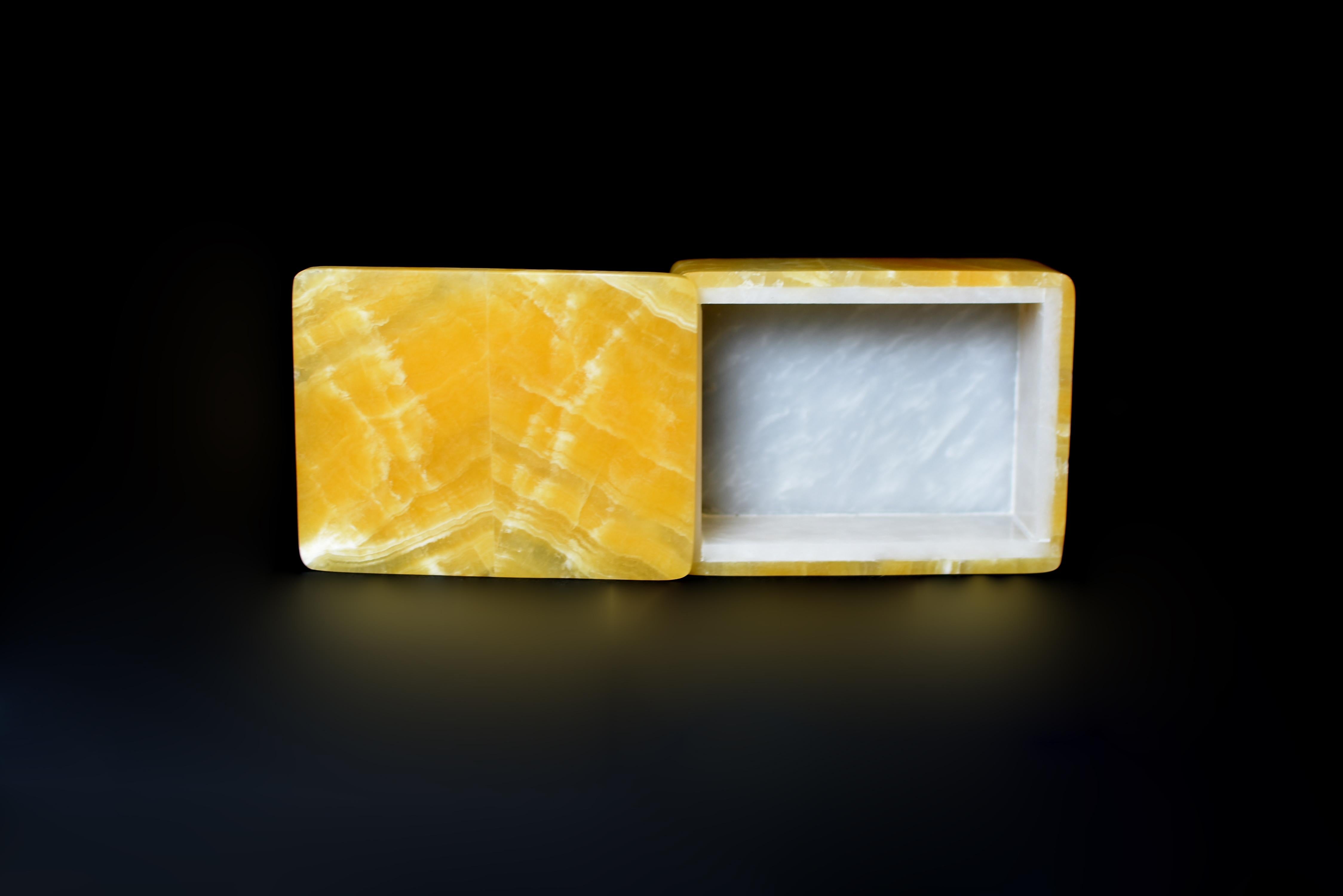 Honey Onyx Box 4