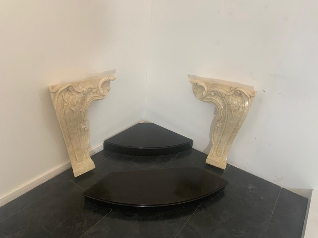 Honey Onyx Fireplace in Baroque Style, 1940s In Good Condition For Sale In Montelabbate, PU