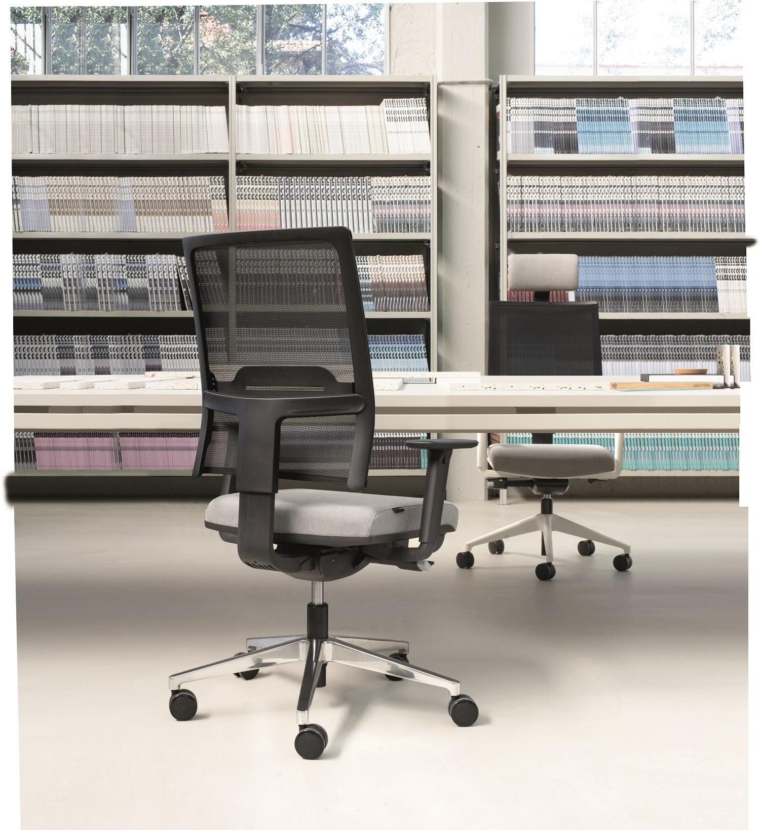 Honey Up High Backrest Managerial Armchair with Headrest by Quinti Sedute
Dimensions: D 68 x W 68 x H 118 cm.
Materials: Polypropylene, upholstery, and mesh.

Available in different finishes, sizes, and material options. Dimensions and prices may