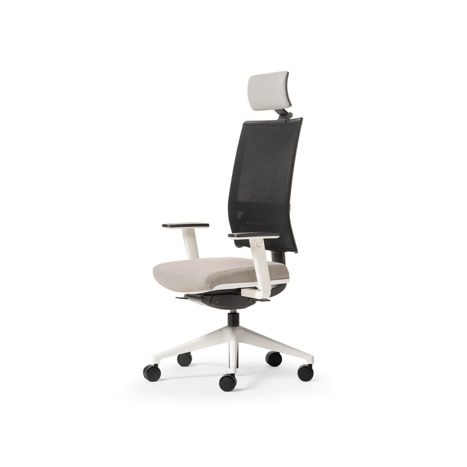 Other Honey Up High Backrest Managerial Armchair with Headrest by Quinti Sedute For Sale