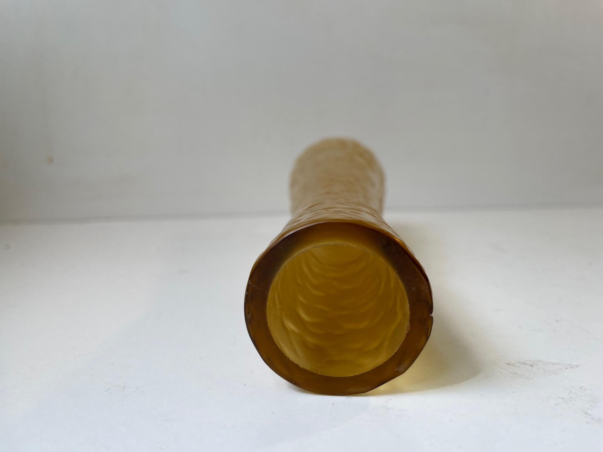 Honey Yellow Glass Vase by Geoffrey Baxter for Whitefriars, 1970s In Good Condition For Sale In Esbjerg, DK