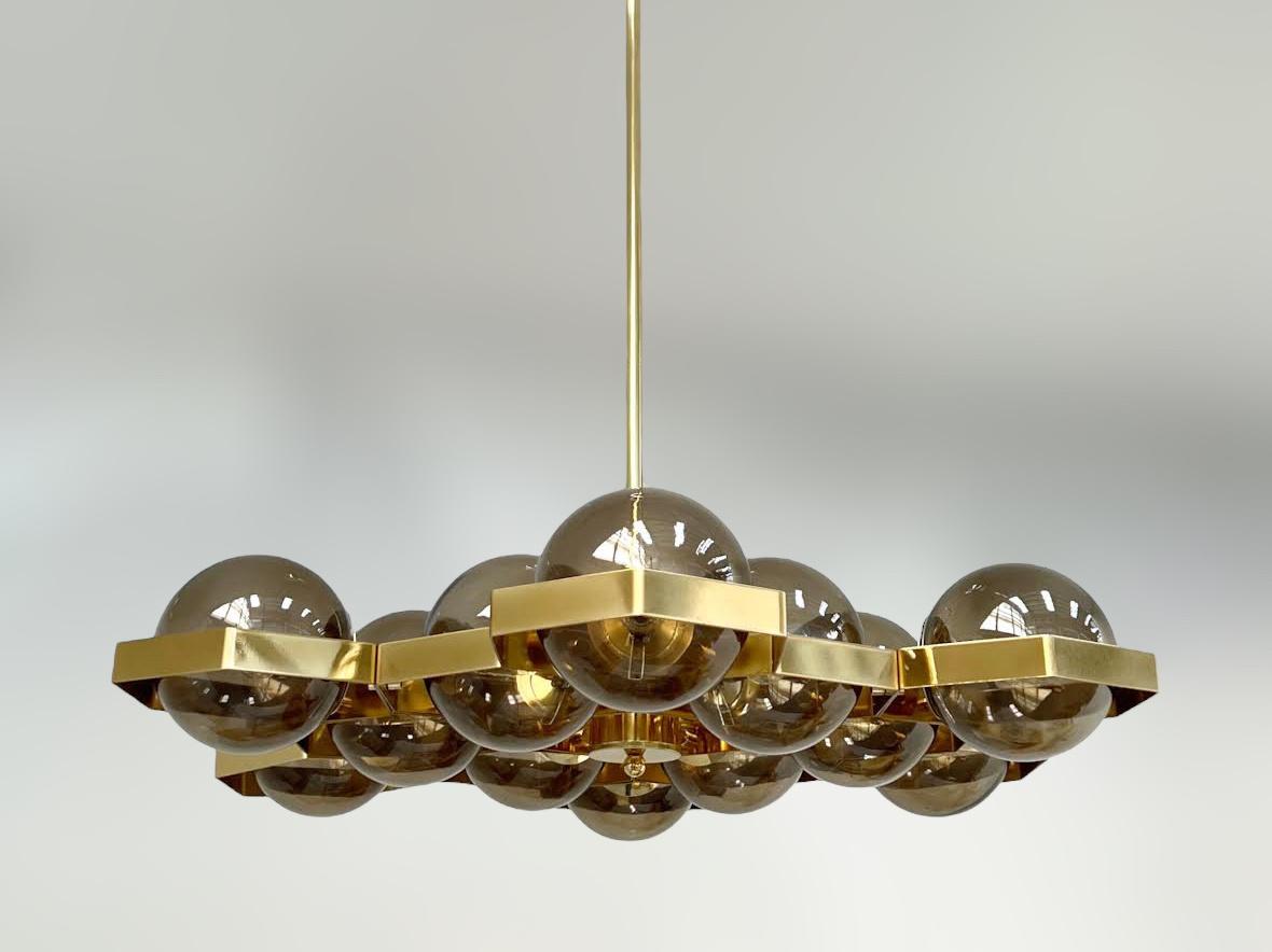 Honeycomb Chandelier by Fabio Ltd In New Condition For Sale In Los Angeles, CA