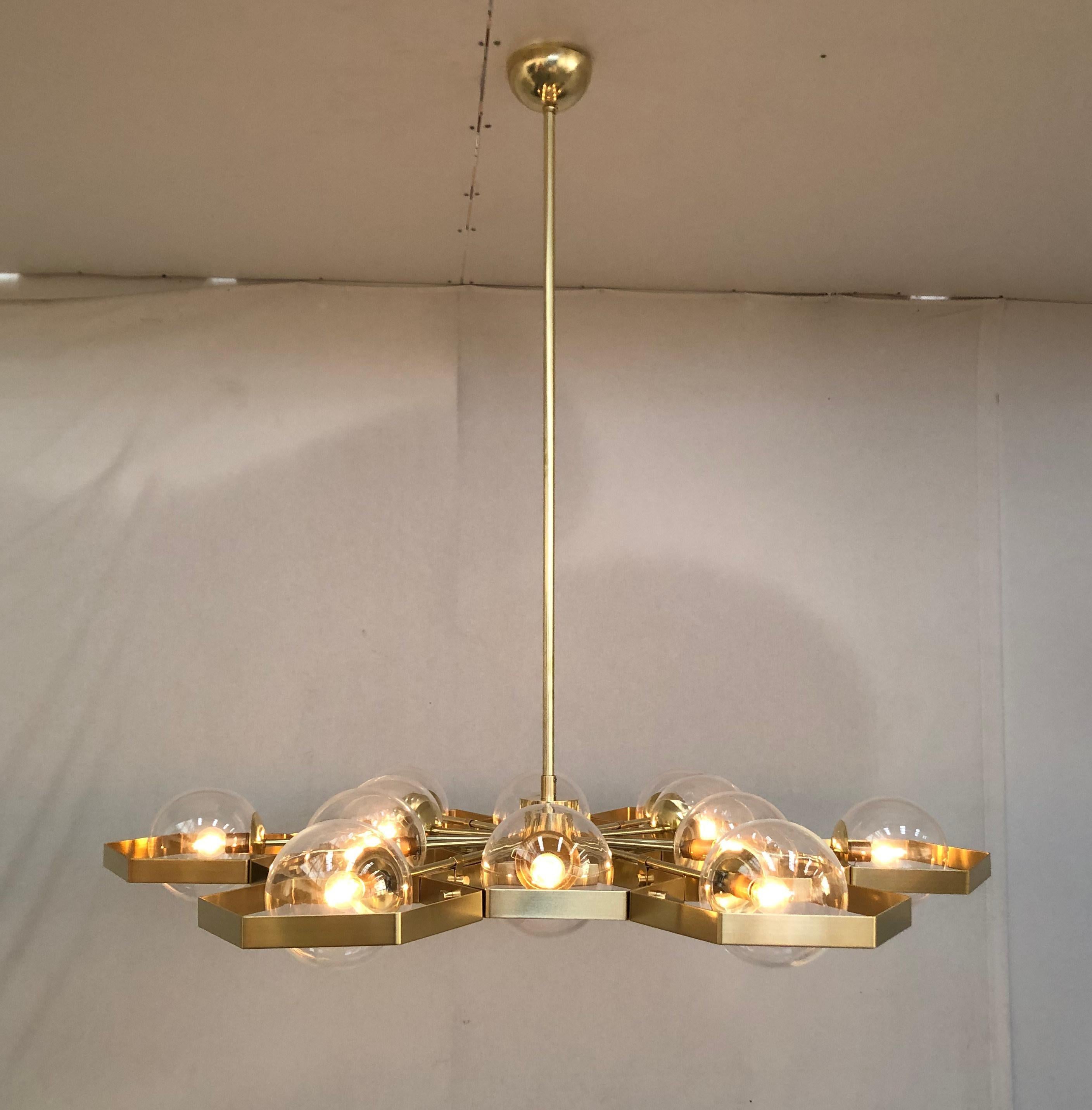 Lampadario a nido d'ape di Fabio Ltd in vendita 2