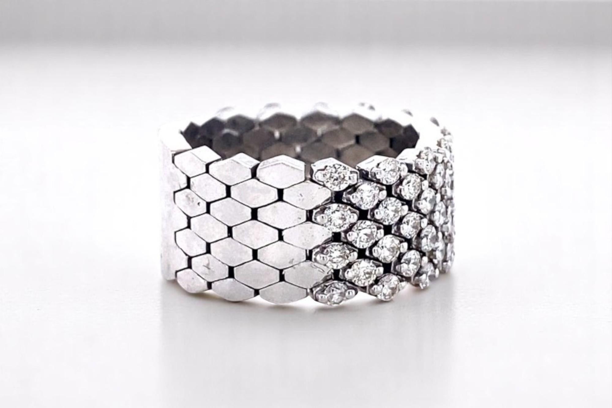 Art Deco Honeycomb Diamond Band Ring in 14K Solid Gold (Certified) For Sale