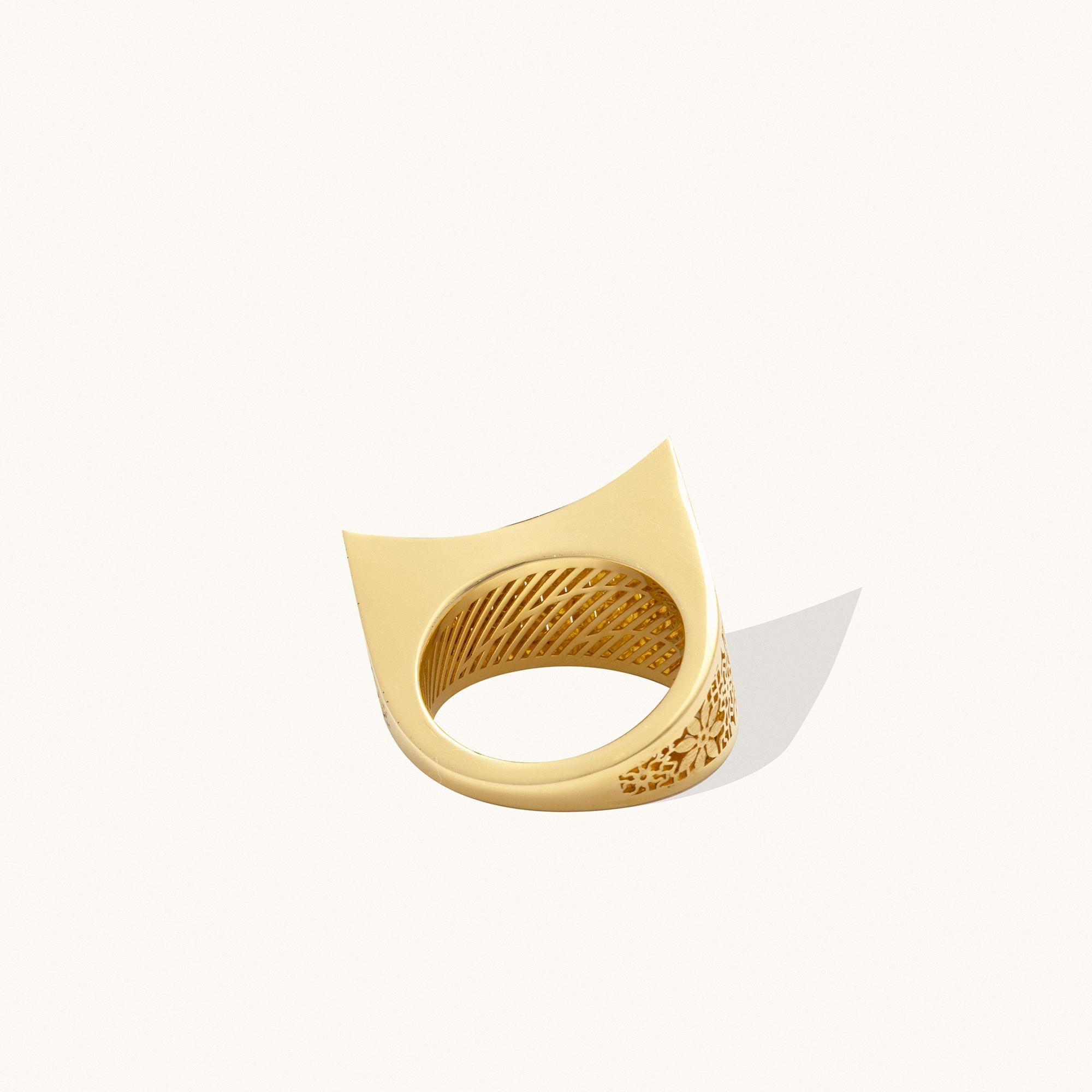 da uomo o donna Anello a nido d'ape con dichiarazione floreale - Anello asimmetrico in oro massiccio 14K in vendita