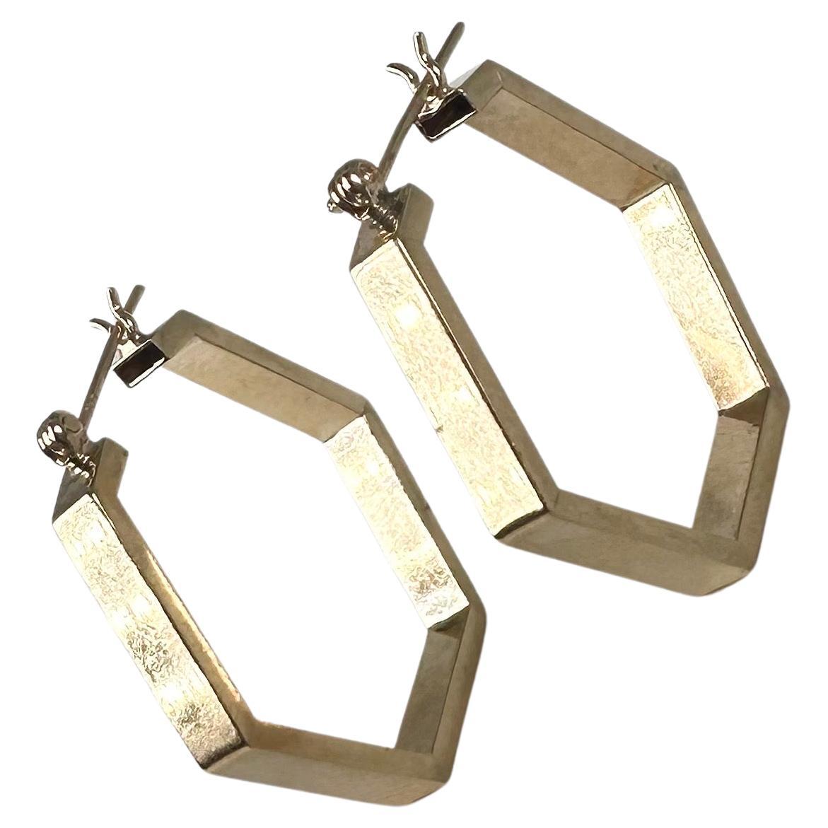 Honeycomb hoop earrings 14KT gold geometric earrings modern minimalistic For Sale