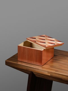 Honeycomb Ombre Straw Marquetry Keepsake Box, Medium