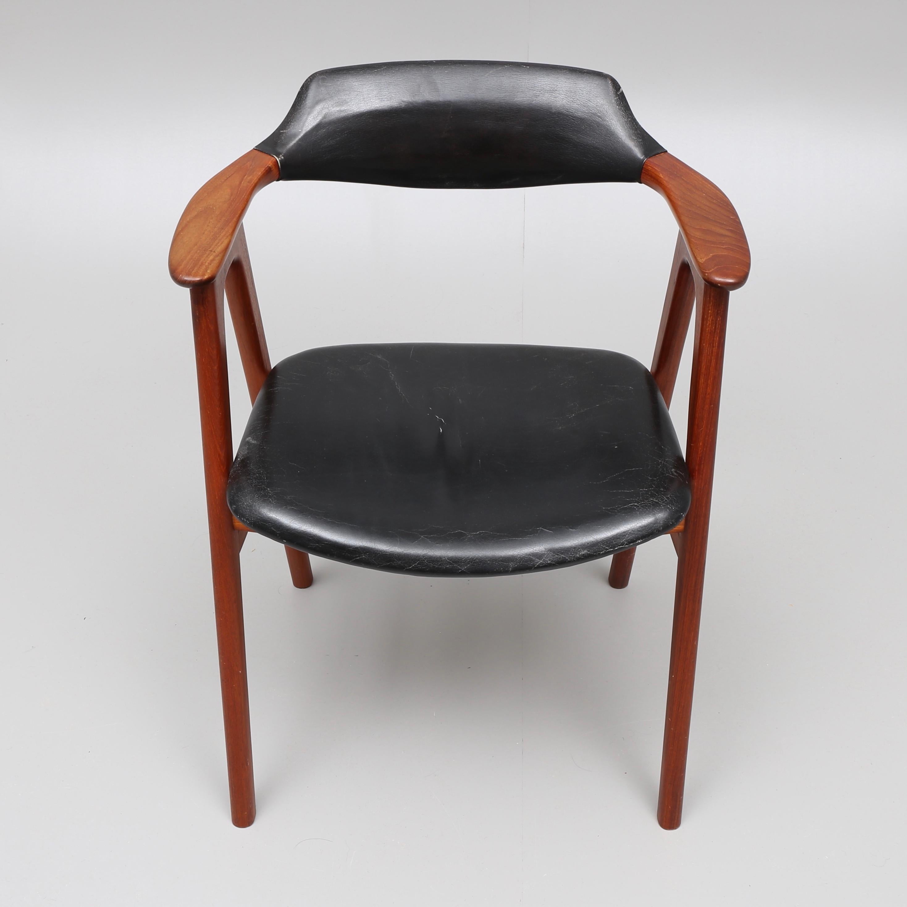 Hong Armchair by Danish Erik Kirkegaard, Mid-20th Century In Good Condition For Sale In Madrid, ES