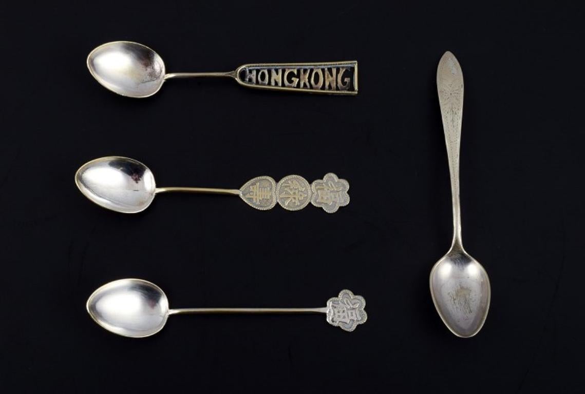 Hong Kong silver, eight spoons with different motifs.
1930/40s.
In excellent condition with minor signs of use.
Marked.
Longest spoon measures: 13.7 cm.