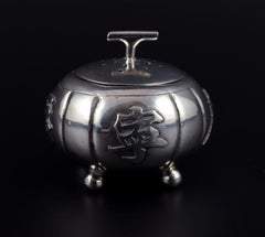 Set di sale e pepe in argento di Hong Kong. Circa 1920/30 anni.