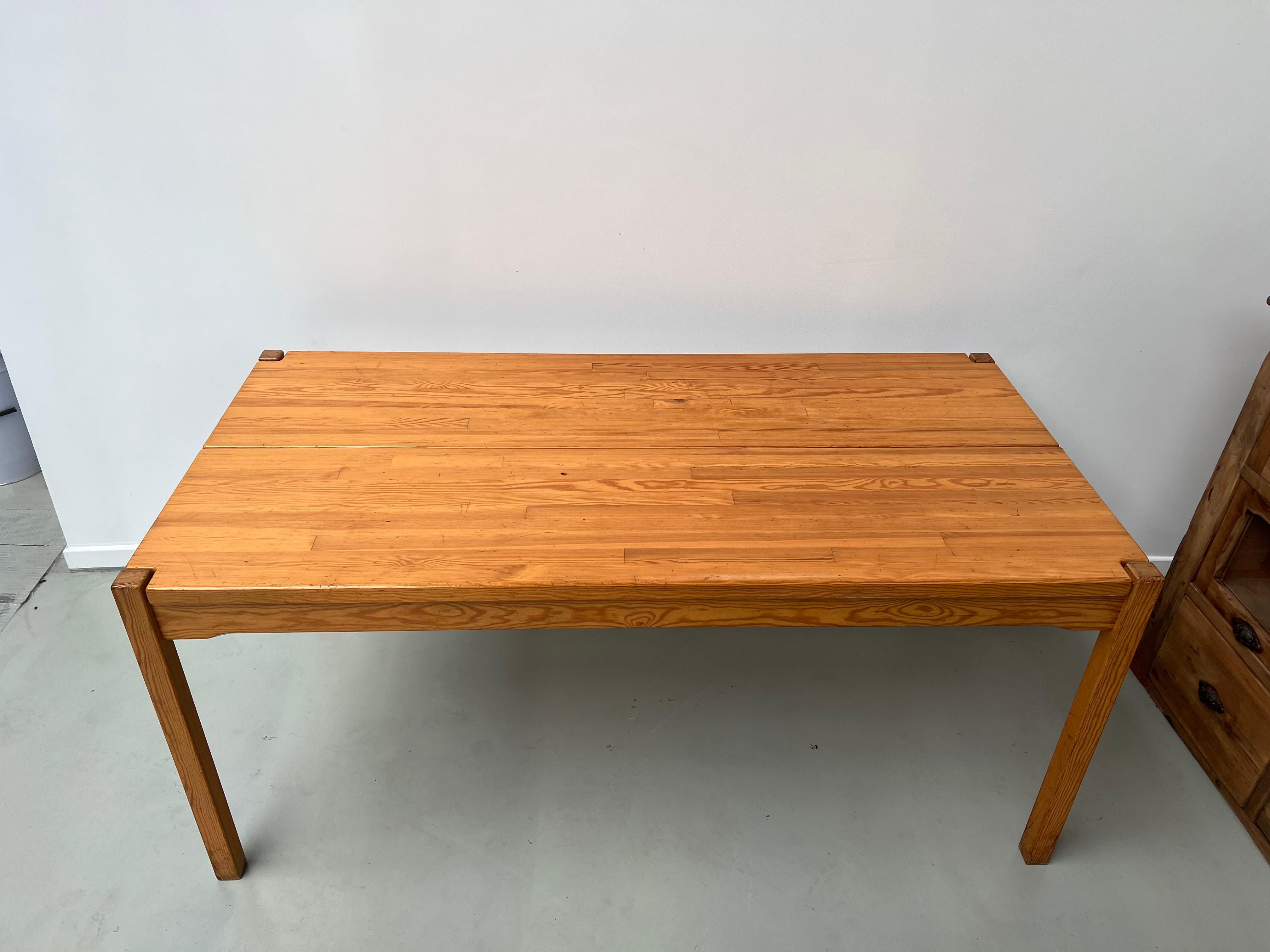 Hongisto Dining Table by Ilmari Tapiovaara for Laukaan Puu For Sale 2