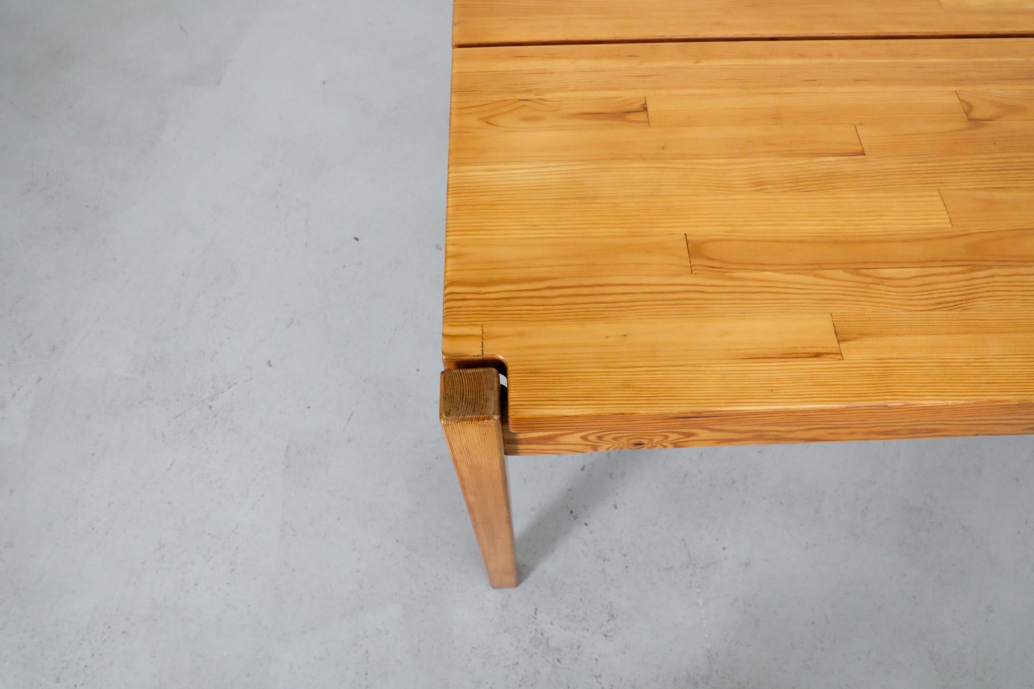 Mesa de comedor de pino 