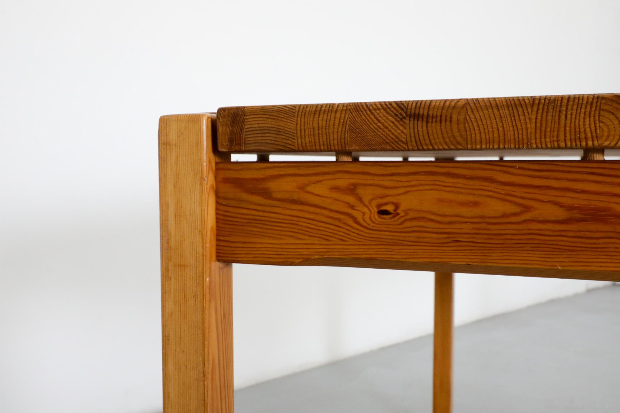 Mesa de comedor de pino 