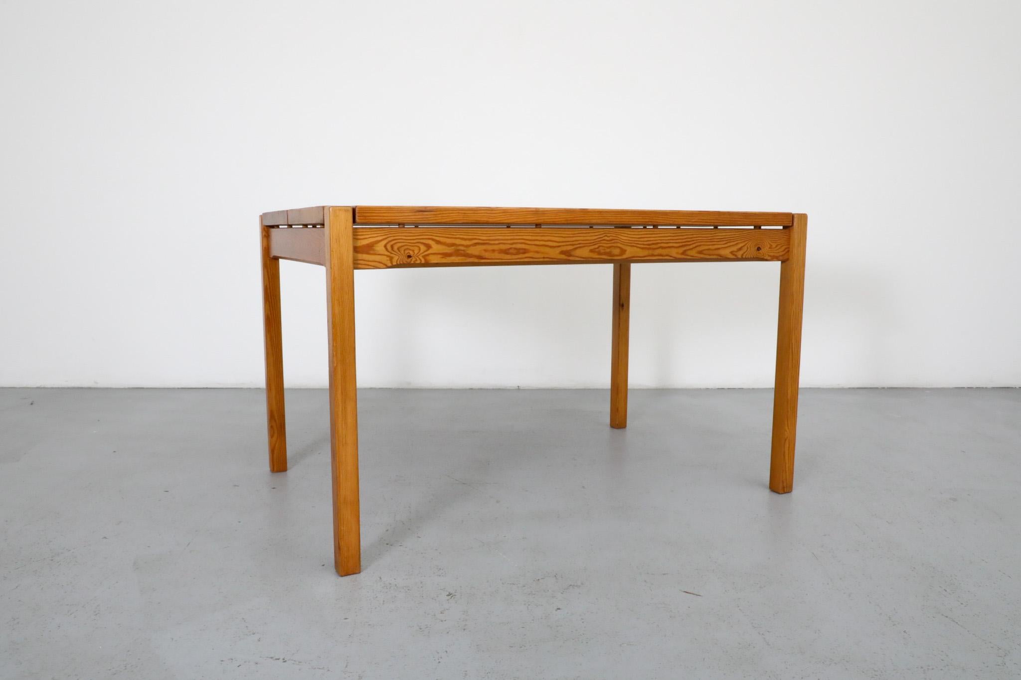 Mesa de comedor de pino 