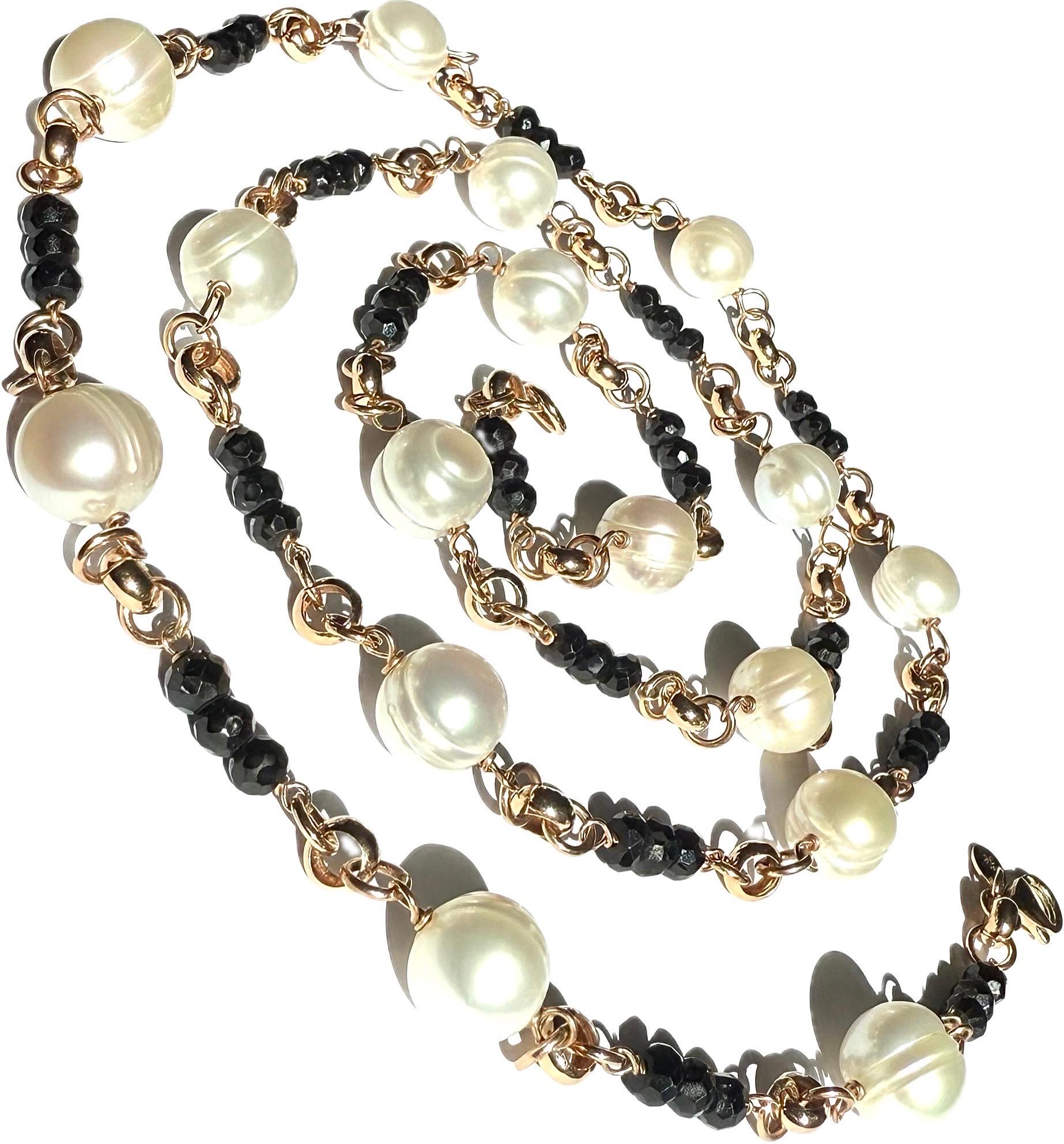 Honora Bronze-Station-Halskette, mit weißen 10-mm-Zuchtperlen, 90 cm für Damen oder Herren im Angebot