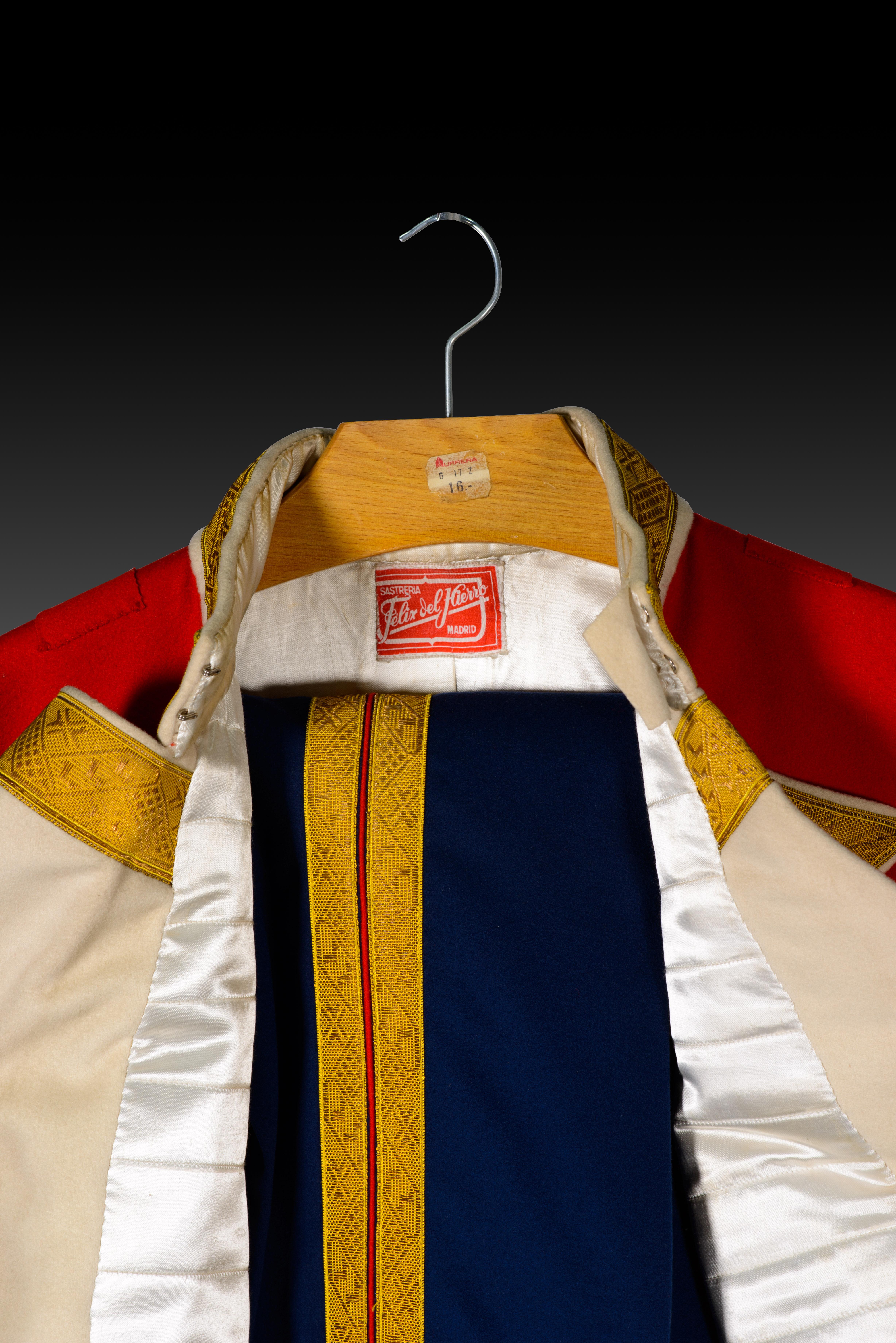 Altro Uniforme onoraria dell'Ordine di Malta. Spagna, forse all'inizio degli anni '20 in vendita