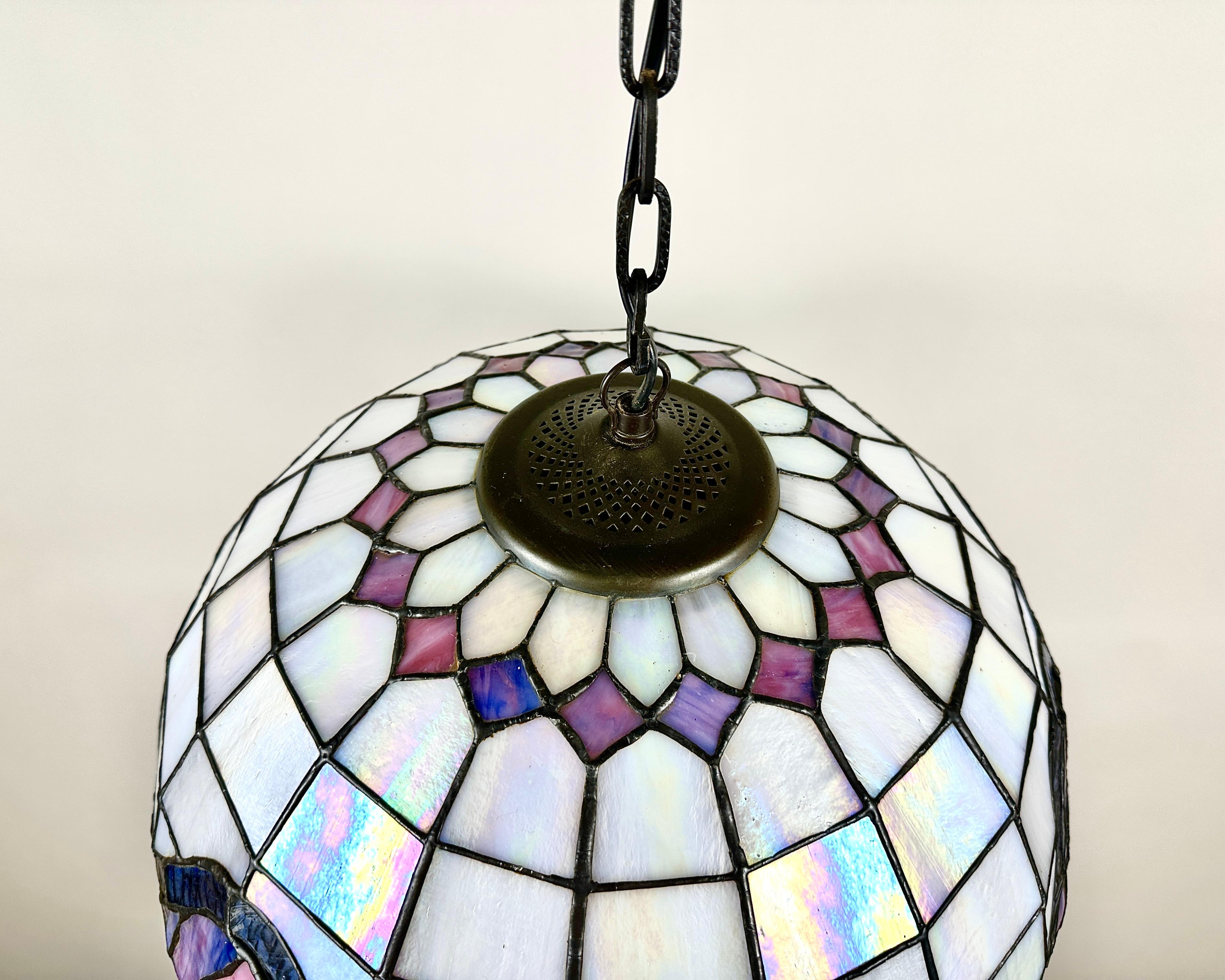 Lámpara de araña estilo Tiffany de Honsel - Lámpara de vidrieras artesanal alemana, 1970 en venta 1