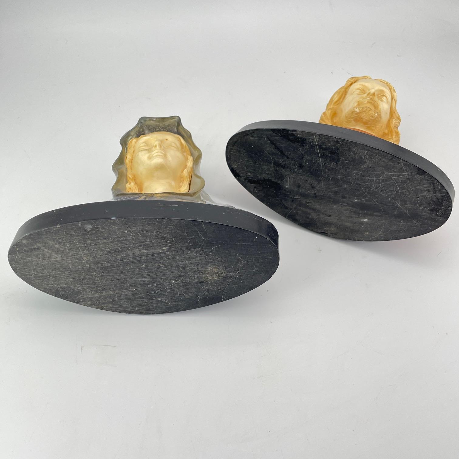 Hooded Madonna + Jesus Bust Sculpture Bookends Gino Ruggeri Bianchi Mid-Century For Sale 1