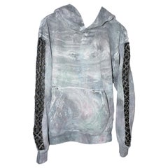 Dauphin  capuche en coton biologique teint marbre gris pastel avec ornements en chrome