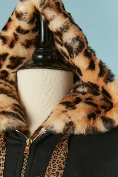 Hoodie in black cotton with printed fur lining inside the hood VDP Club