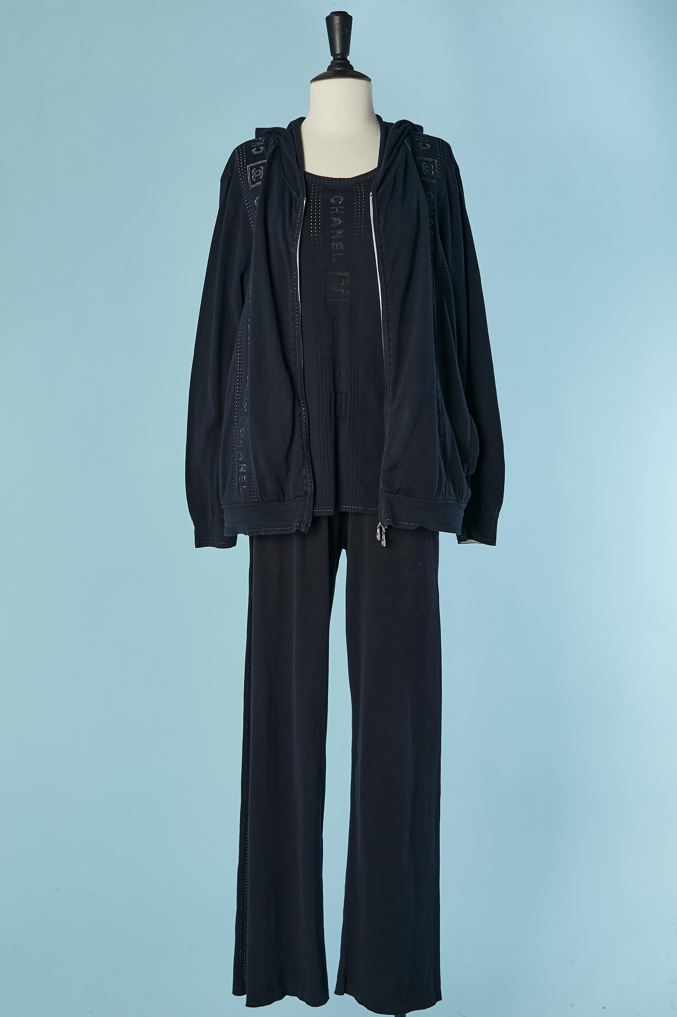 Felpa con cappuccio, maglietta e pantaloni da jogging in cotone jacquard navy Chanel in vendita 5