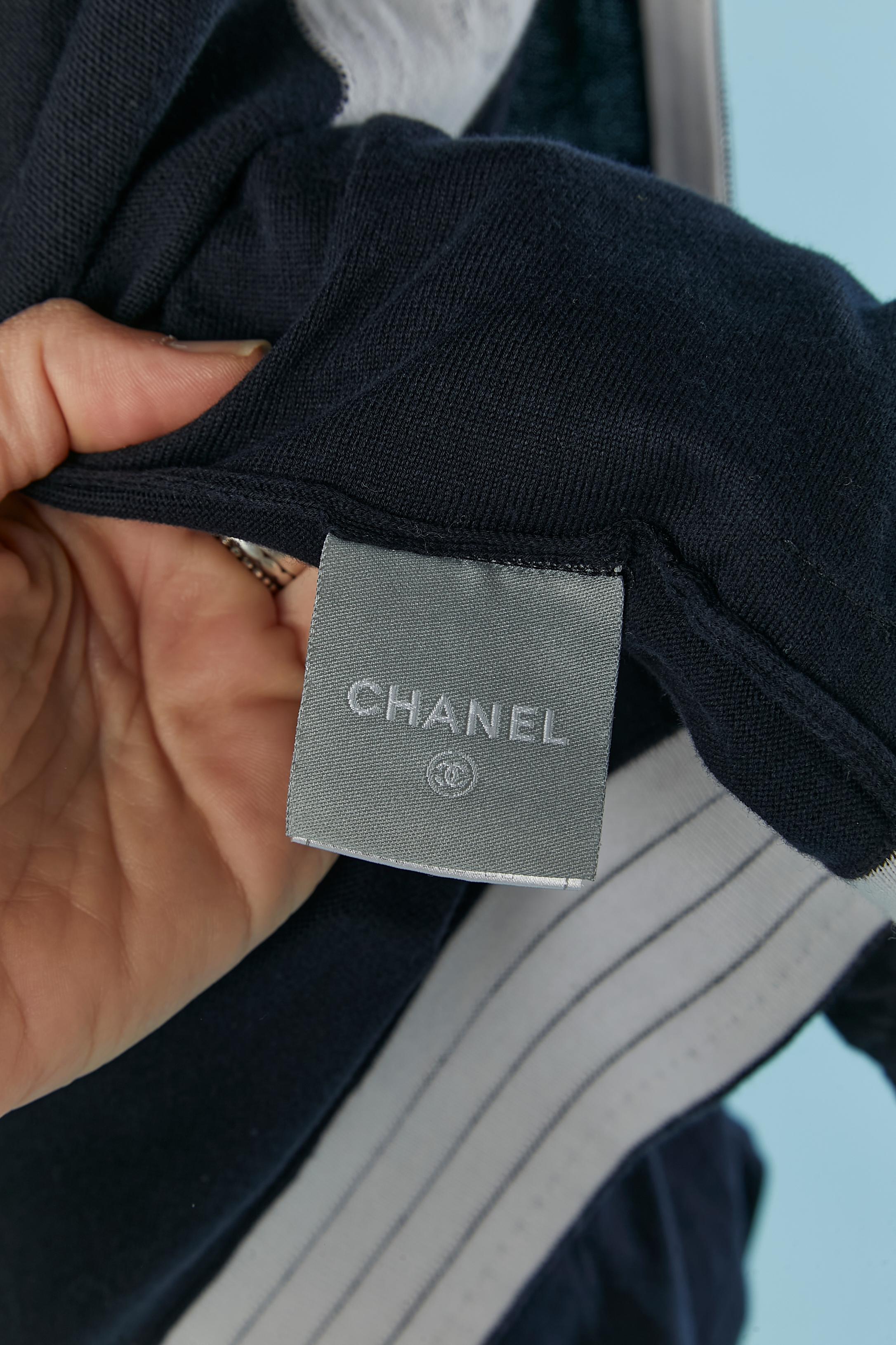 Felpa con cappuccio, maglietta e pantaloni da jogging in cotone jacquard navy Chanel in vendita 7