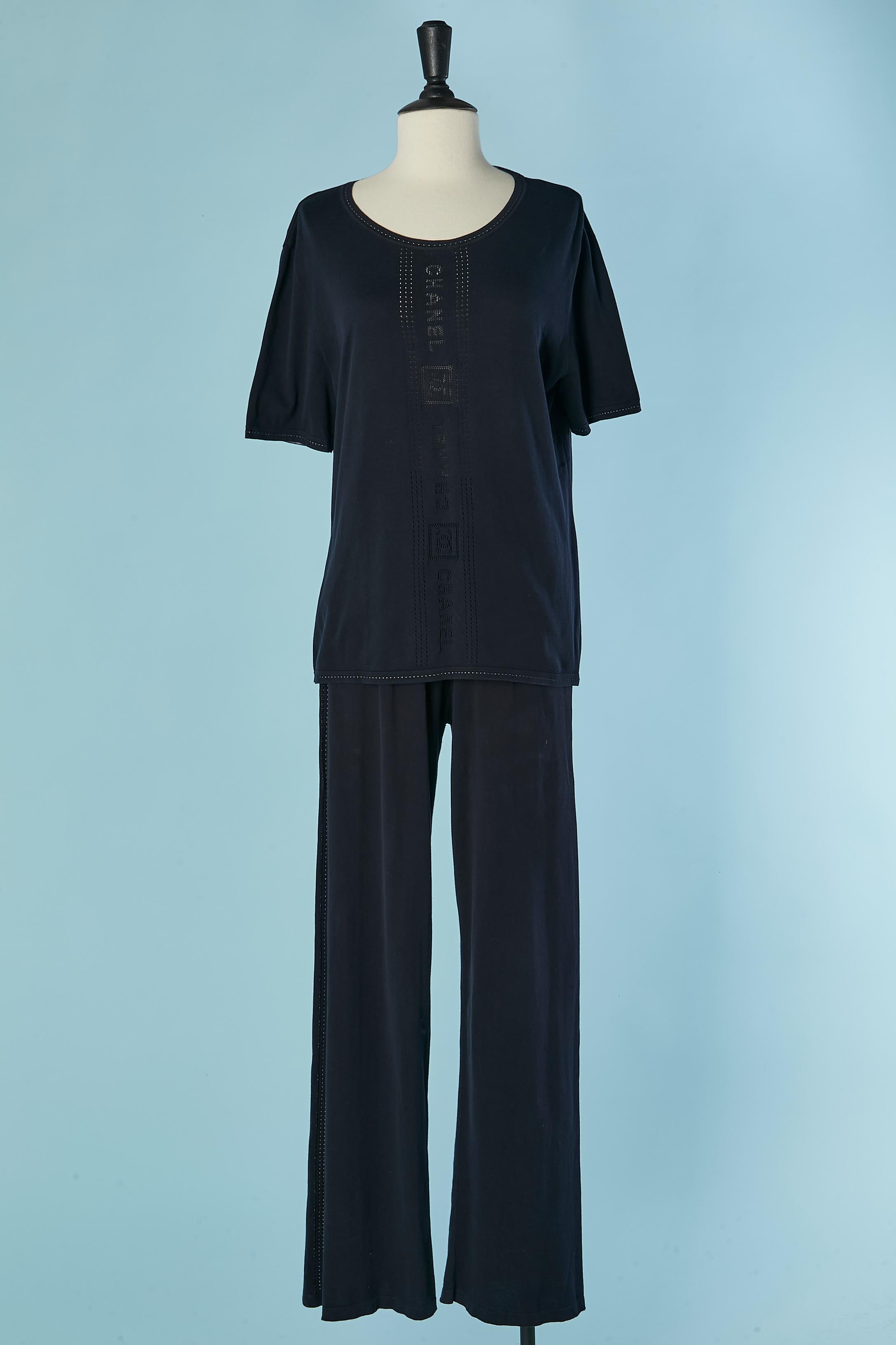 Felpa con cappuccio, maglietta e pantaloni da jogging in cotone jacquard navy Chanel in vendita 9