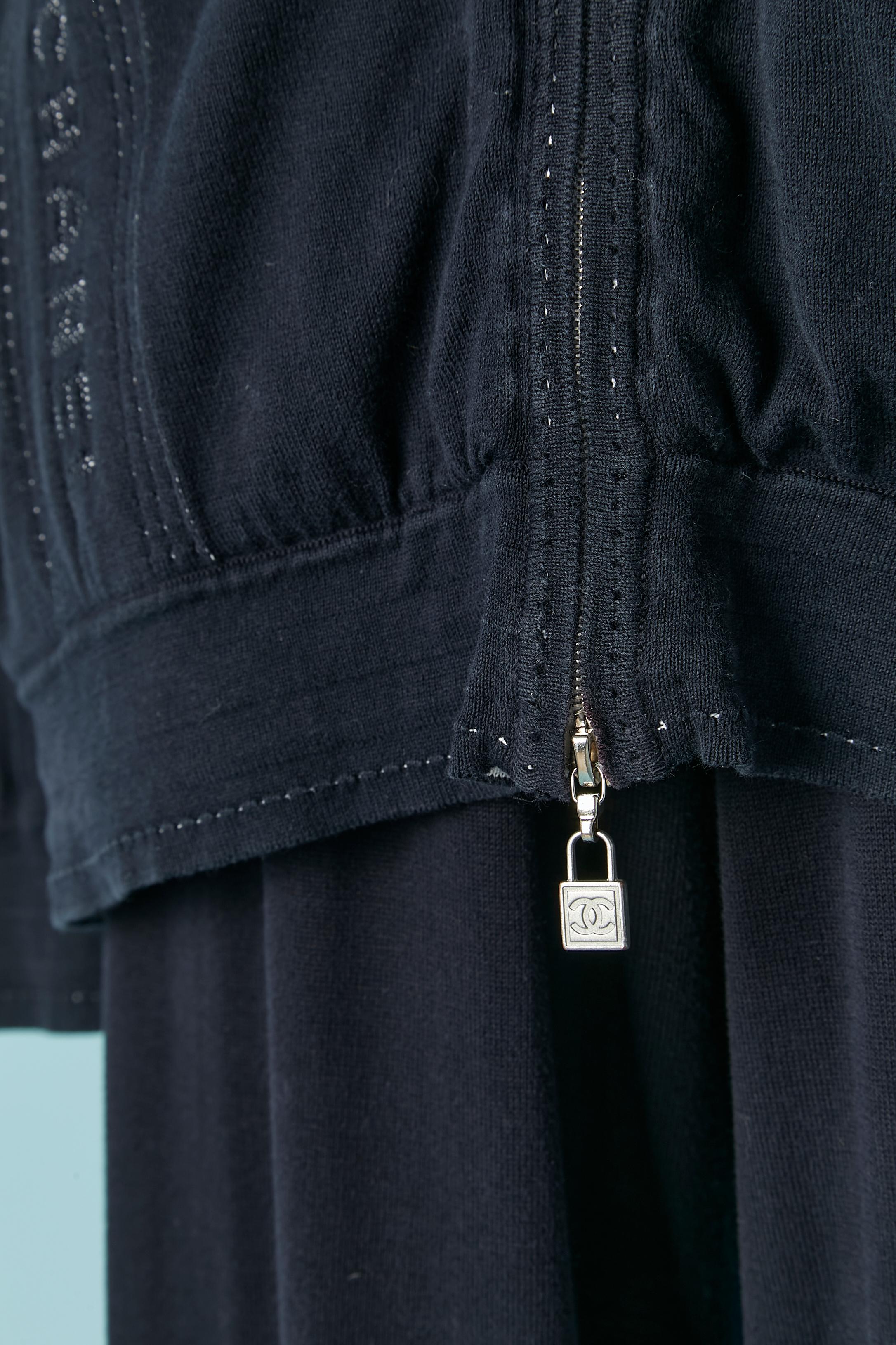Felpa con cappuccio, maglietta e pantaloni da jogging in cotone jacquard navy Chanel In condizioni ottime in vendita a Saint-Ouen-Sur-Seine, FR
