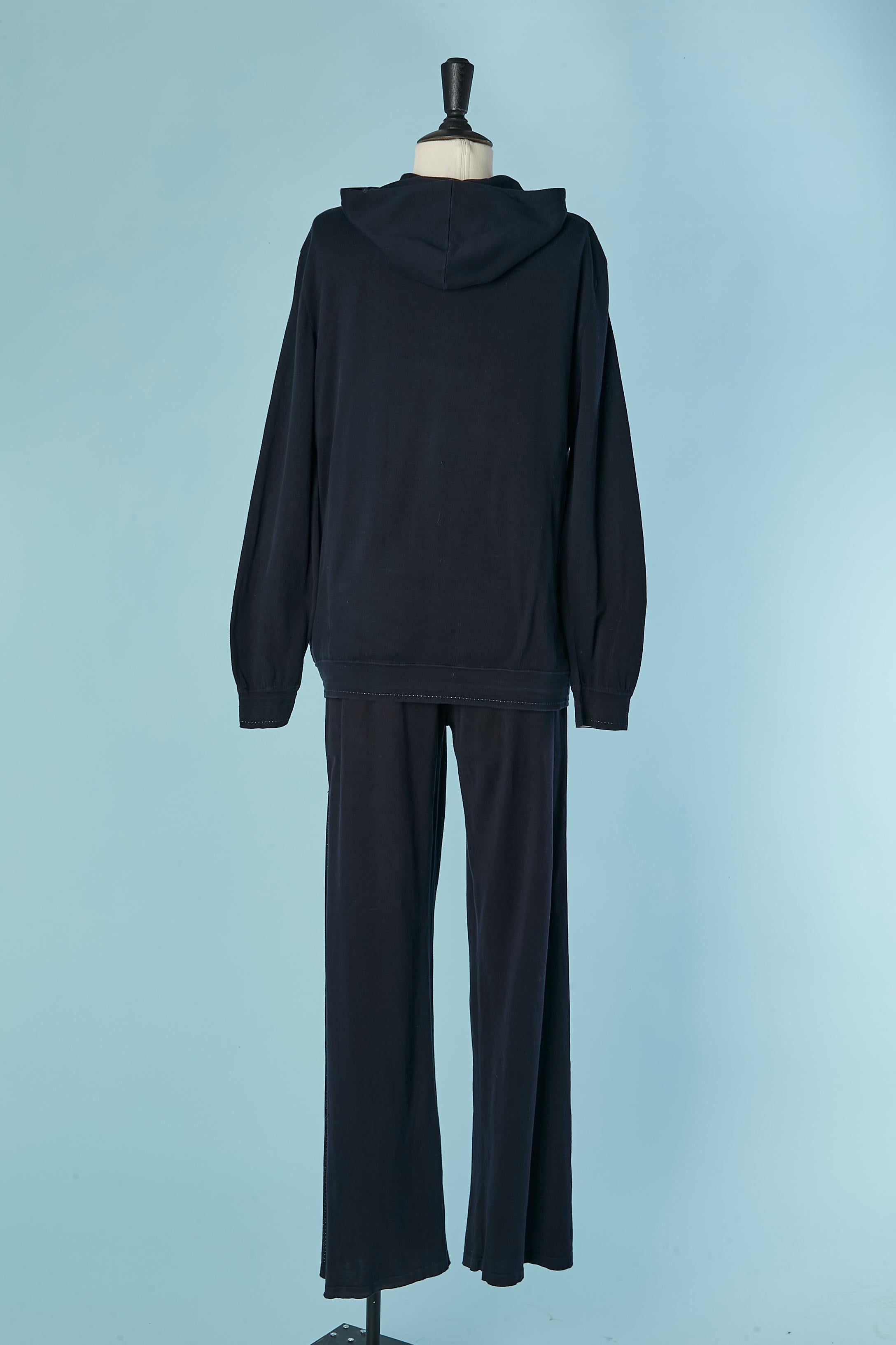 Felpa con cappuccio, maglietta e pantaloni da jogging in cotone jacquard navy Chanel in vendita 4