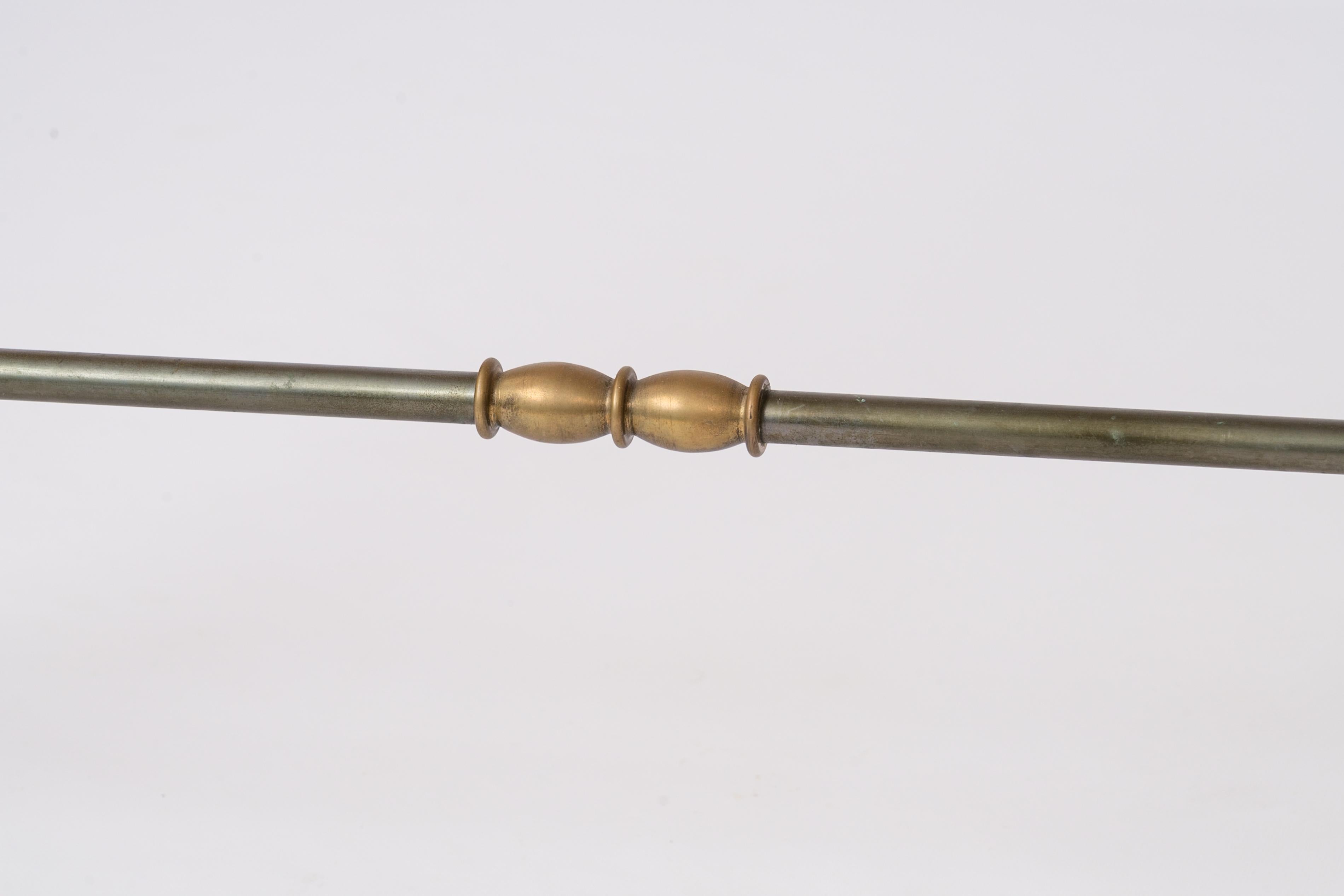 Metà XX secolo Tavolino con zoccoli e teste di ariete in bronzo e canna di fucile di A. Ramsay - Francia, anni '60 in vendita