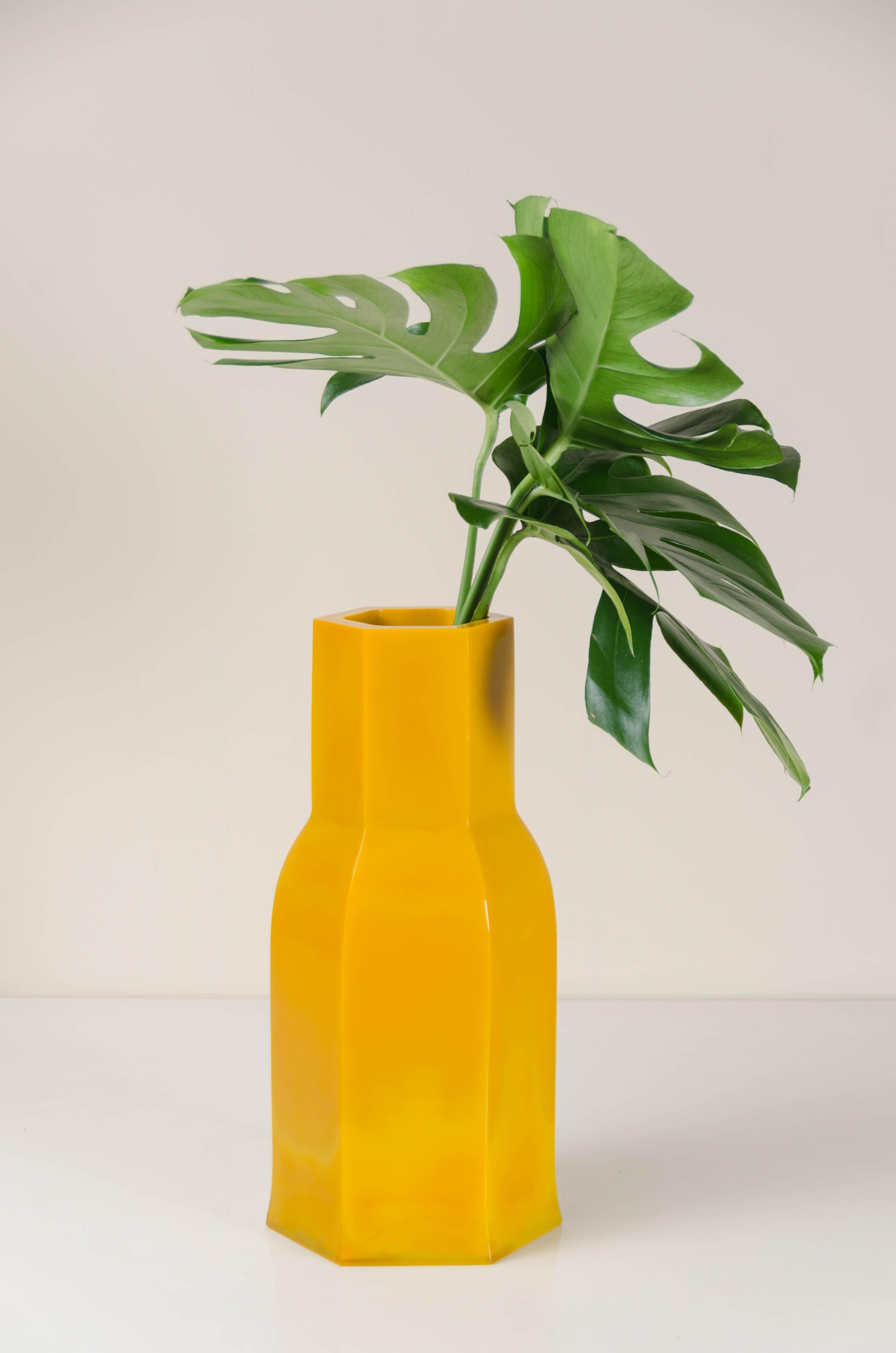 Hoof Vase, Yellow Peking Glass by Robert Kuo, Hand Blown Glass, Limited Edition 2