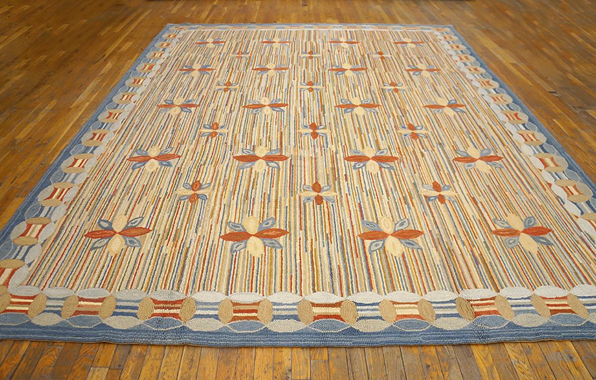 Contemporary American Hooked Rug (9' x 12' - 247 x 365 )