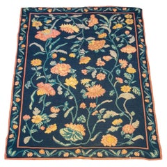Hooked Floral Area Rug 6' x 4'